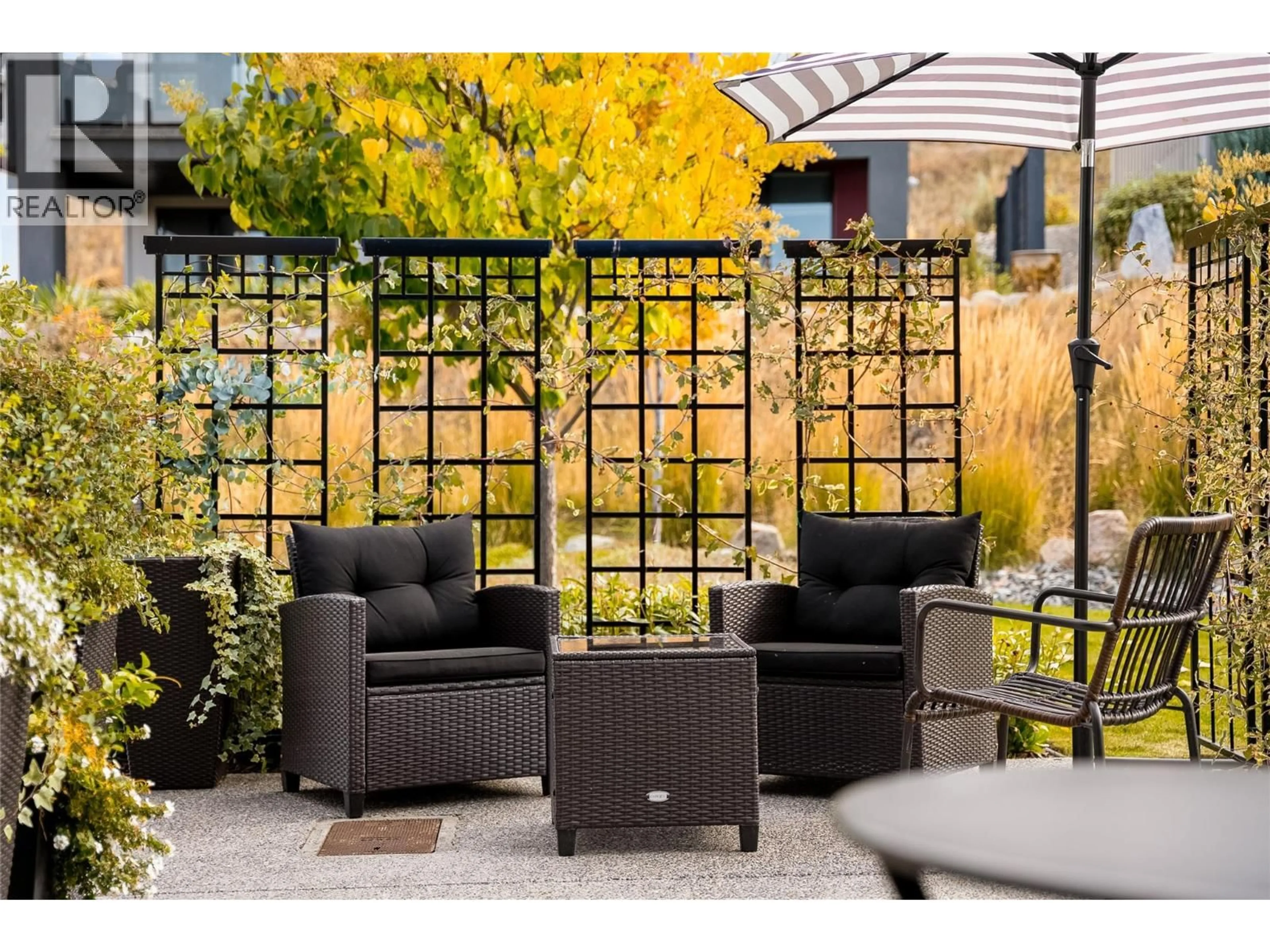 Patio, street for 342 GRANGE DRIVE, Vernon British Columbia V1H2M1