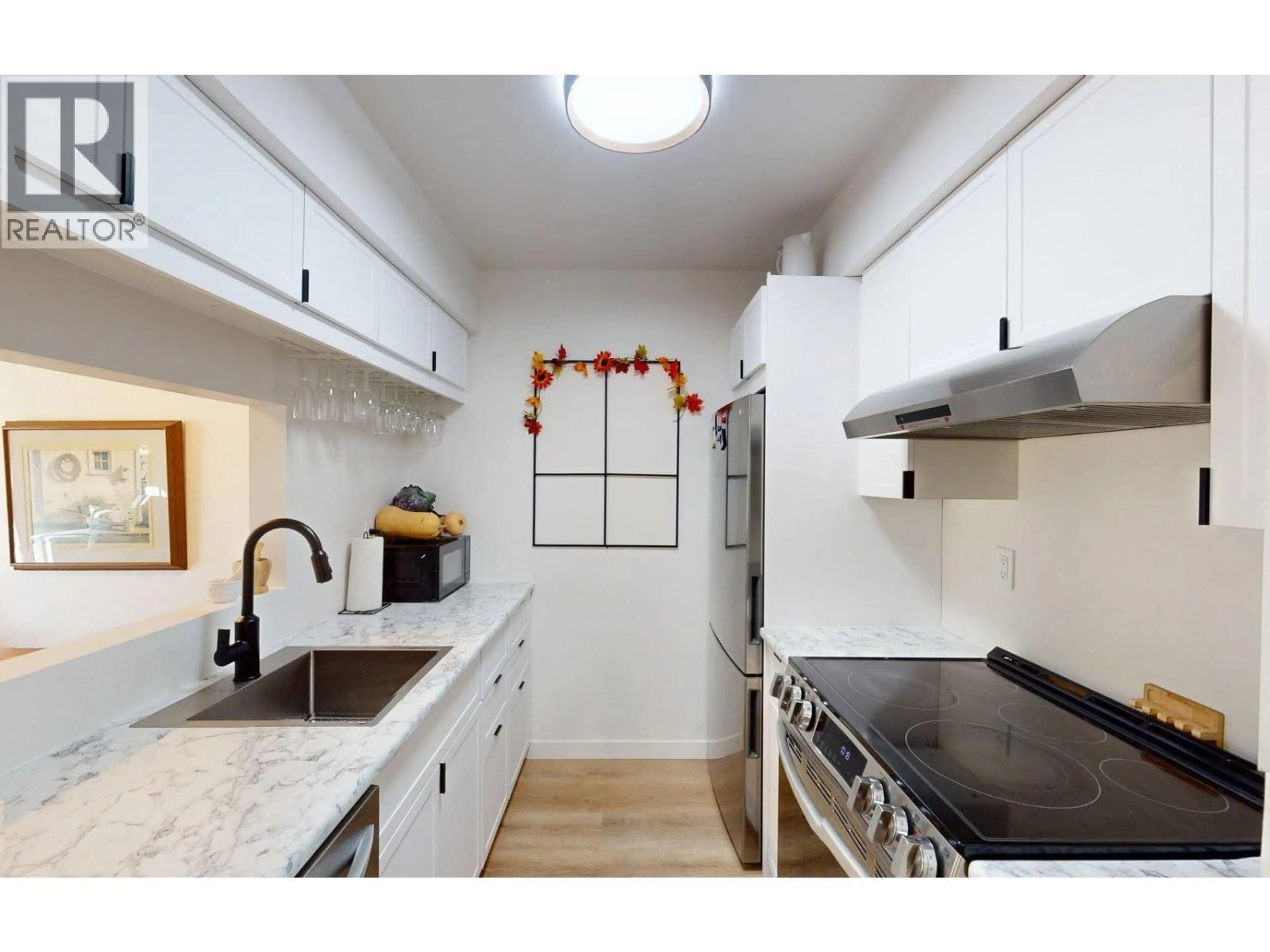 Standard kitchen, unknown for 212 - 501 ELK STREET, Elkford British Columbia V0B1H0