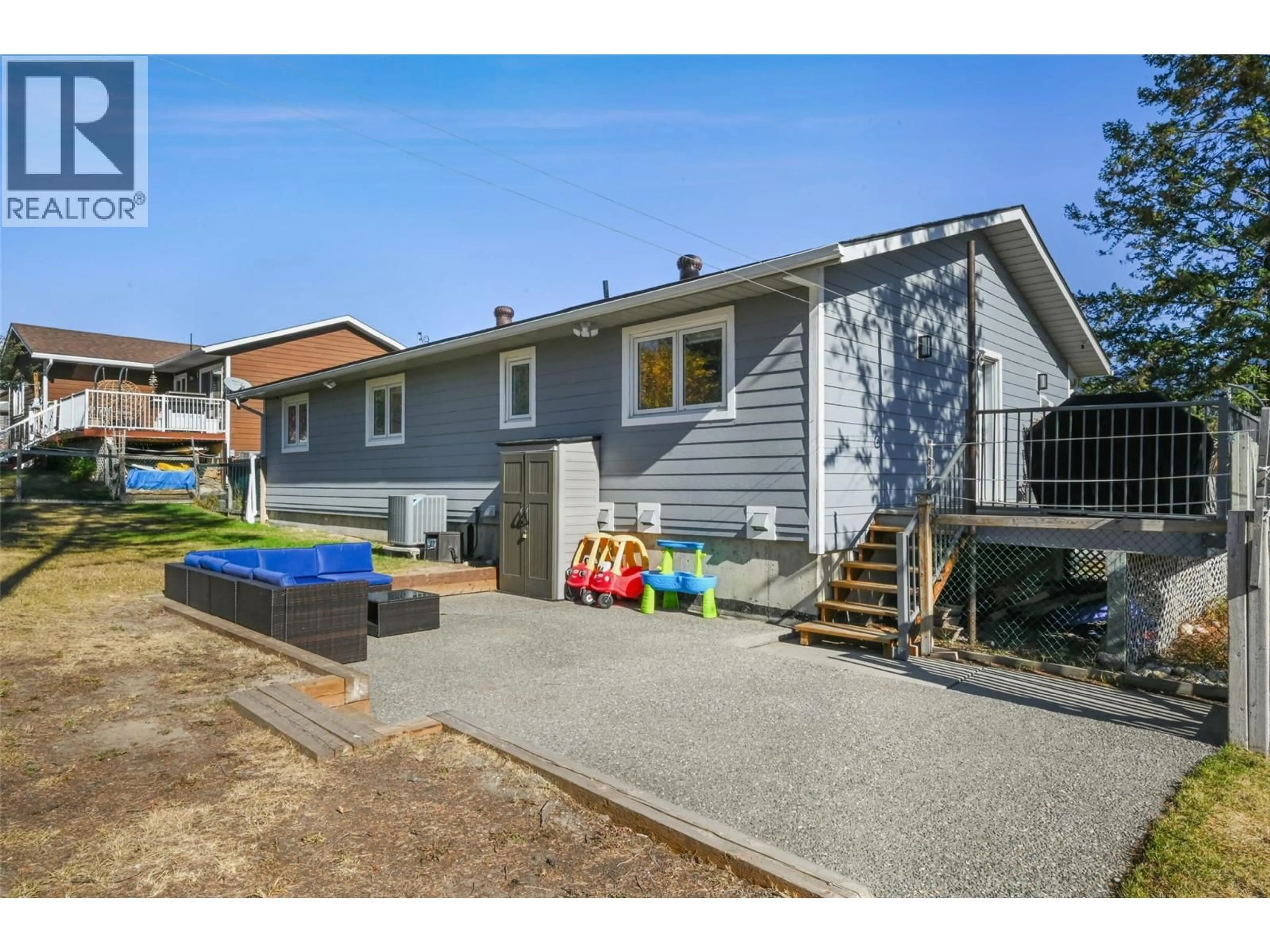 Home with vinyl exterior material, street for 208 7TH AVENUE, Invermere British Columbia V0A1K4