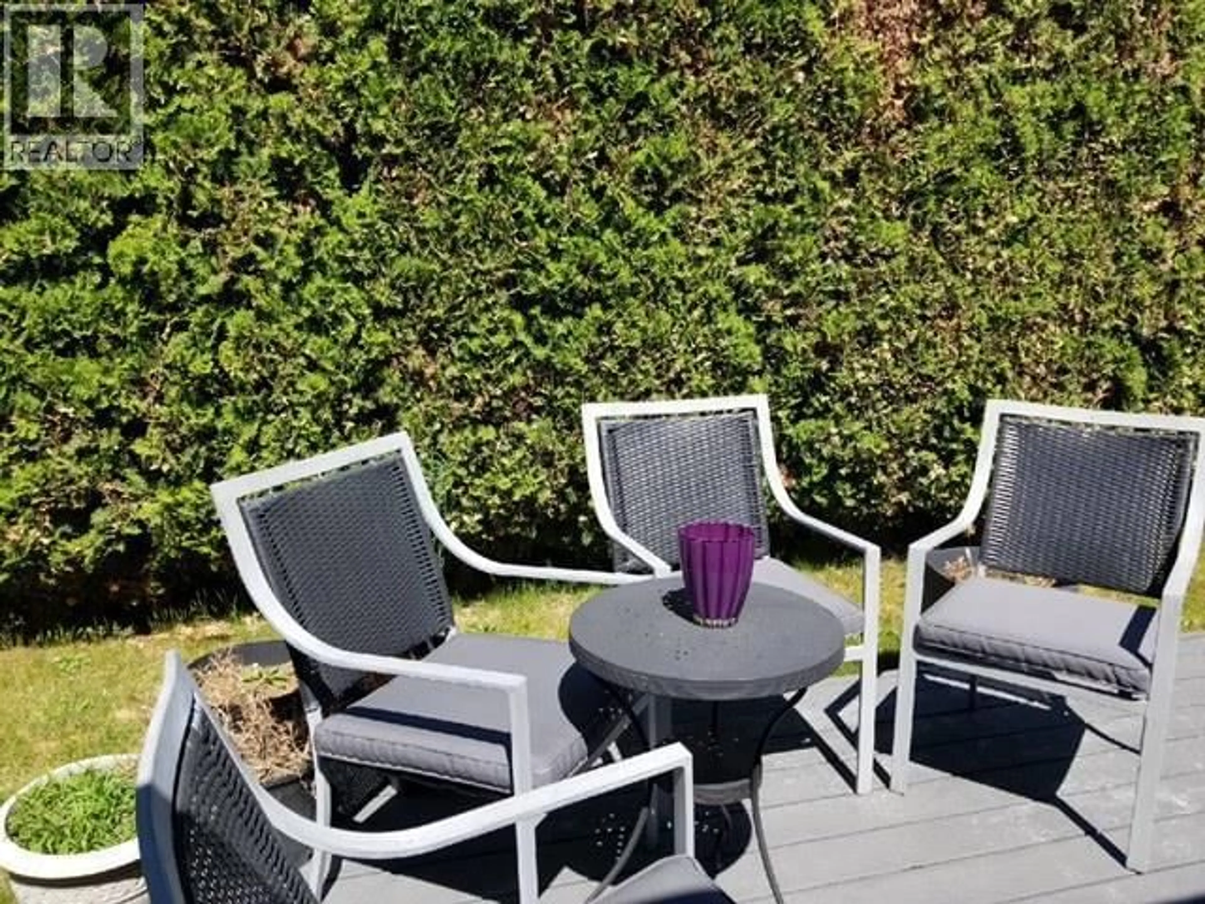 Patio, street for 622 BECHARD ROAD, Kelowna British Columbia V1W3G2