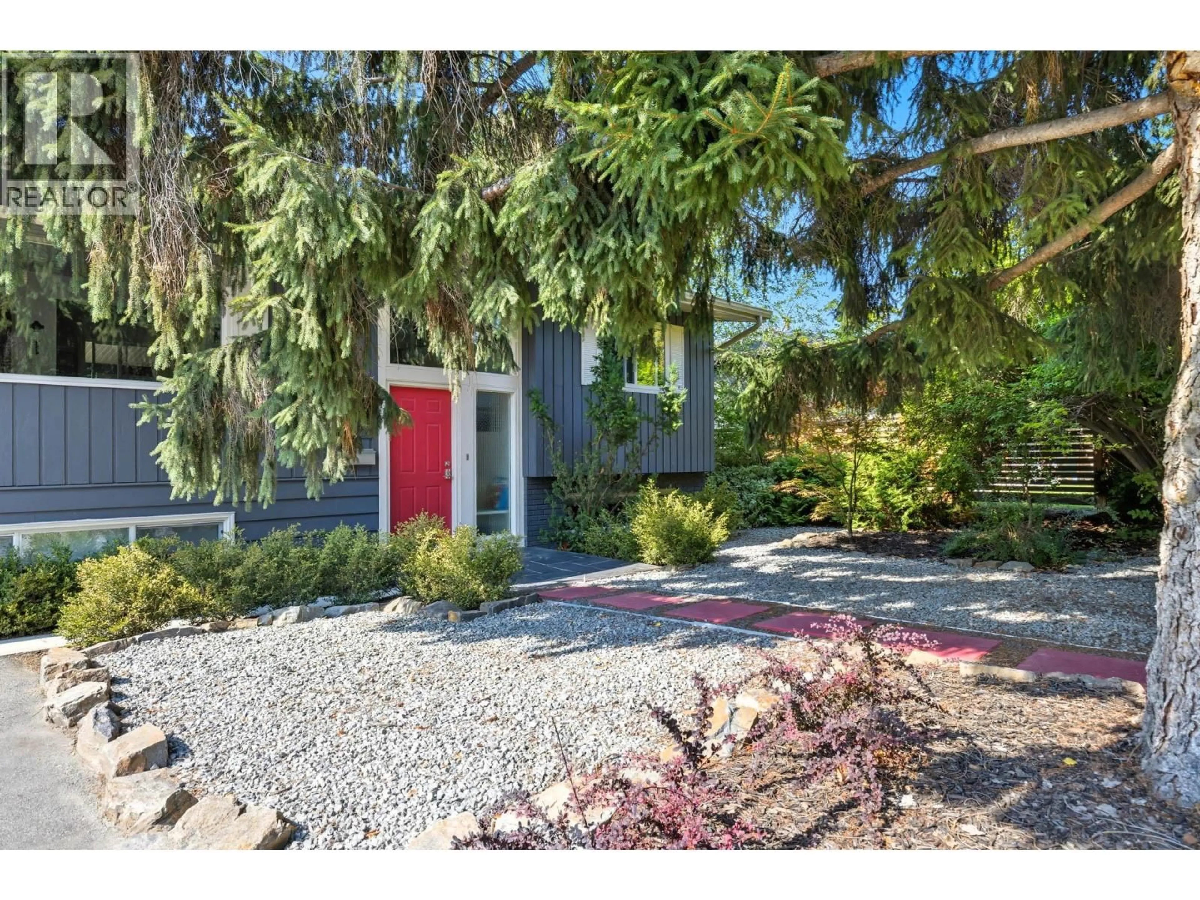 Unknown for 1112 PINECREST LANE, Kelowna British Columbia V1Y4L5