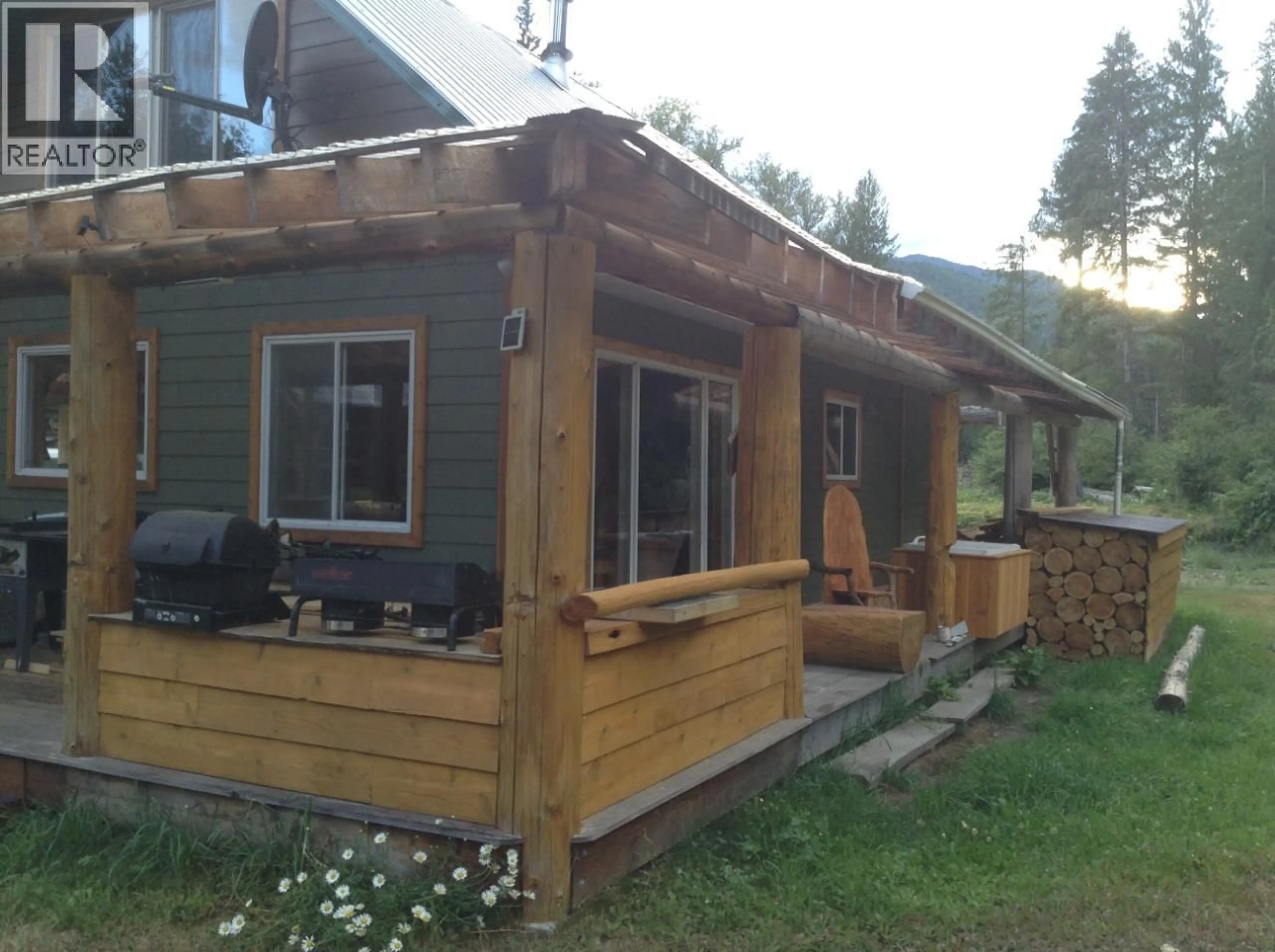 Shed for 16622 MARQUISE STREET, Poplar Creek British Columbia V0G1N0
