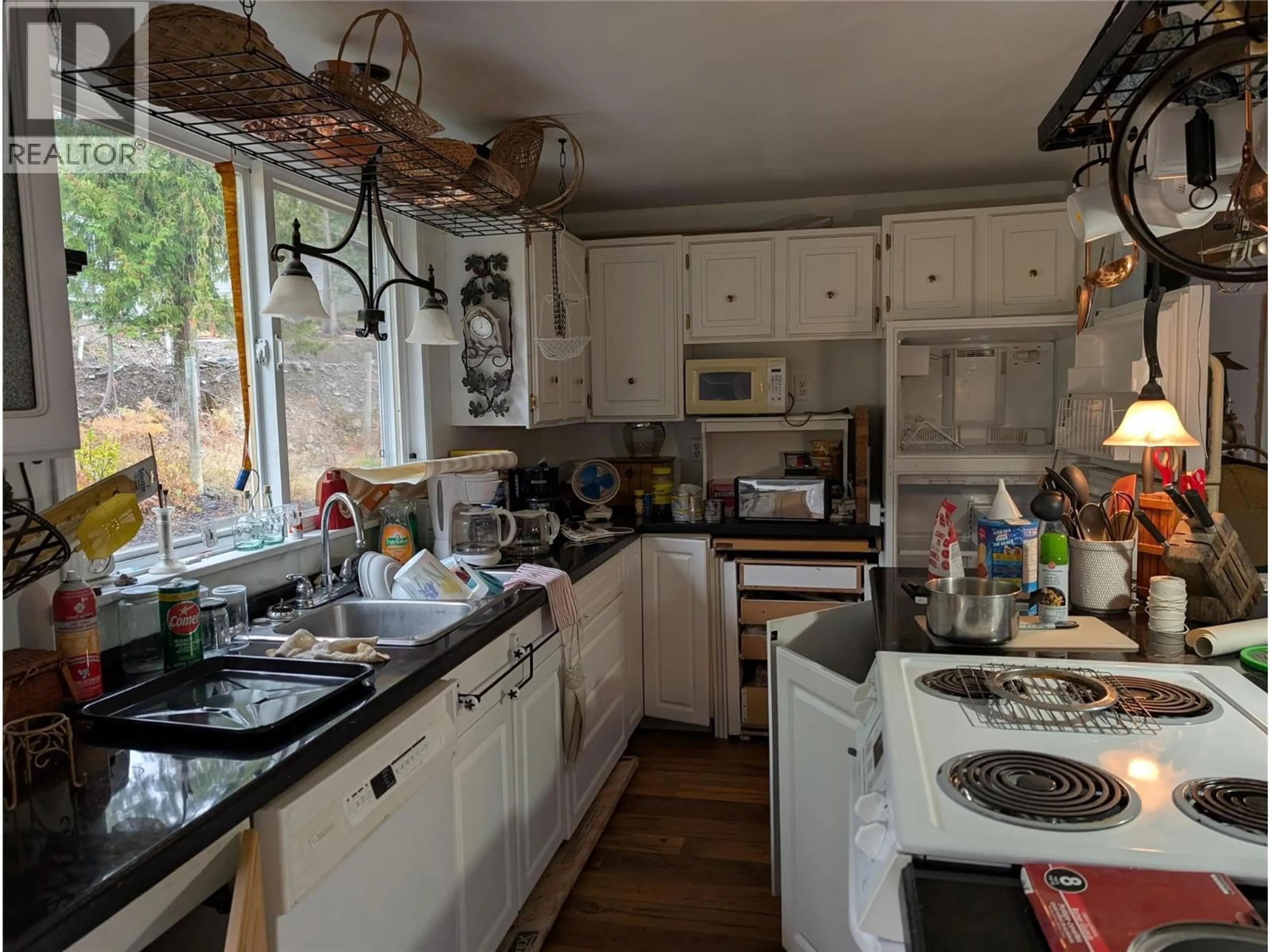 Unknown for 7429 STAMPEDE TRAIL, Anglemont British Columbia V0E1M8