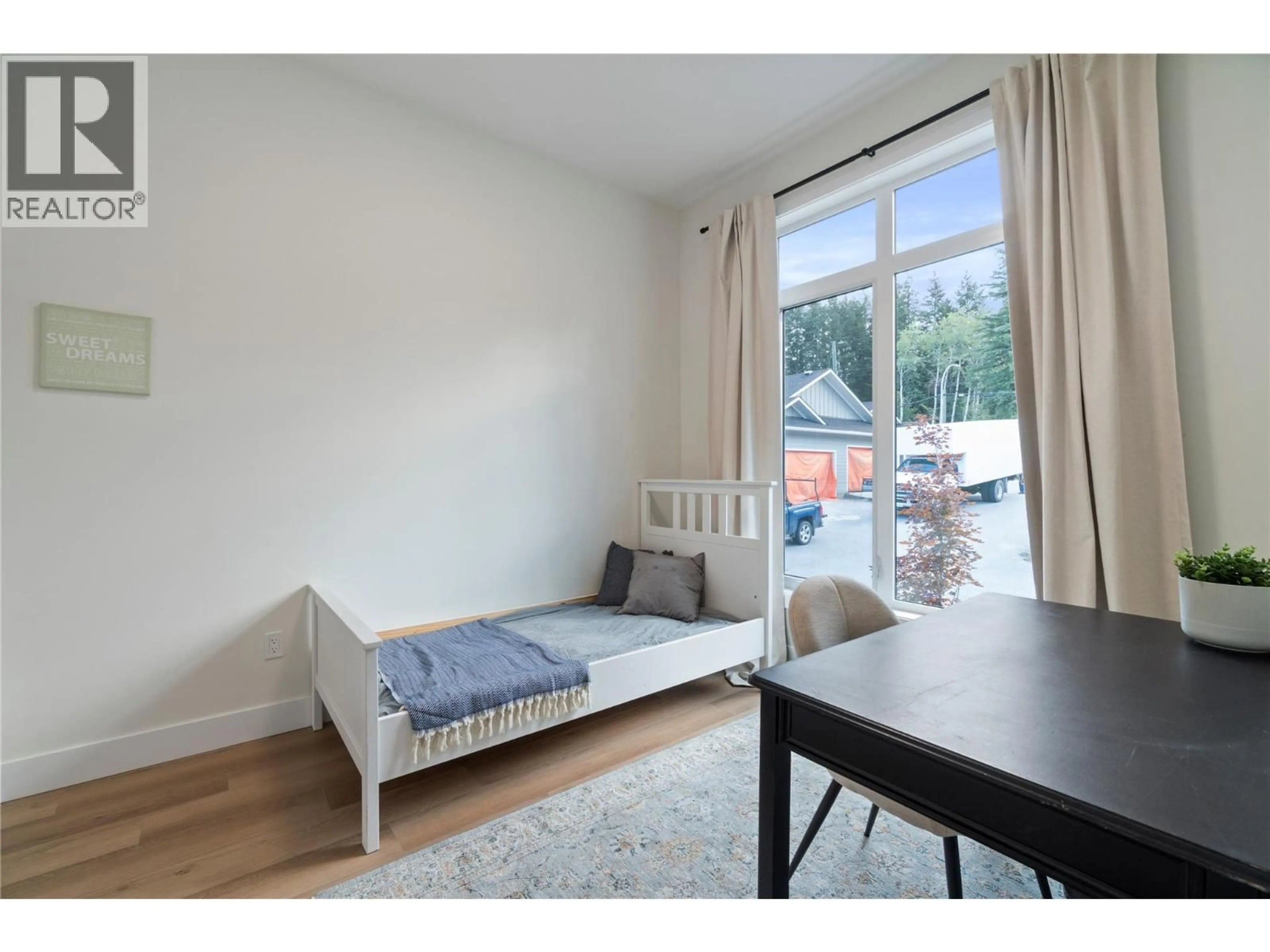 A pic of a room for 14 - 231 20 STREET, Salmon Arm British Columbia V1E0H3