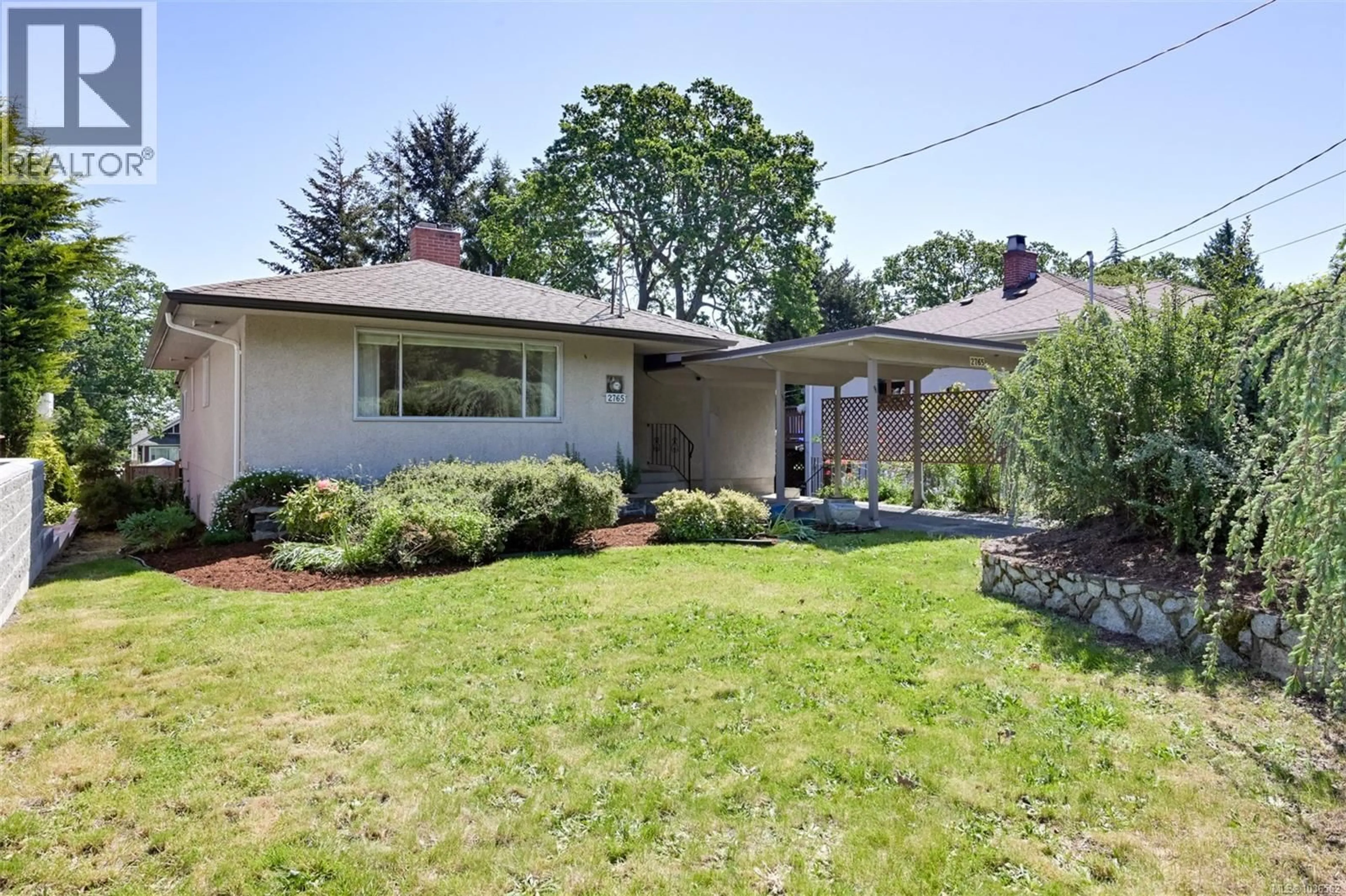 Unknown for 2765 FERNWOOD ROAD, Victoria British Columbia V8T3A3