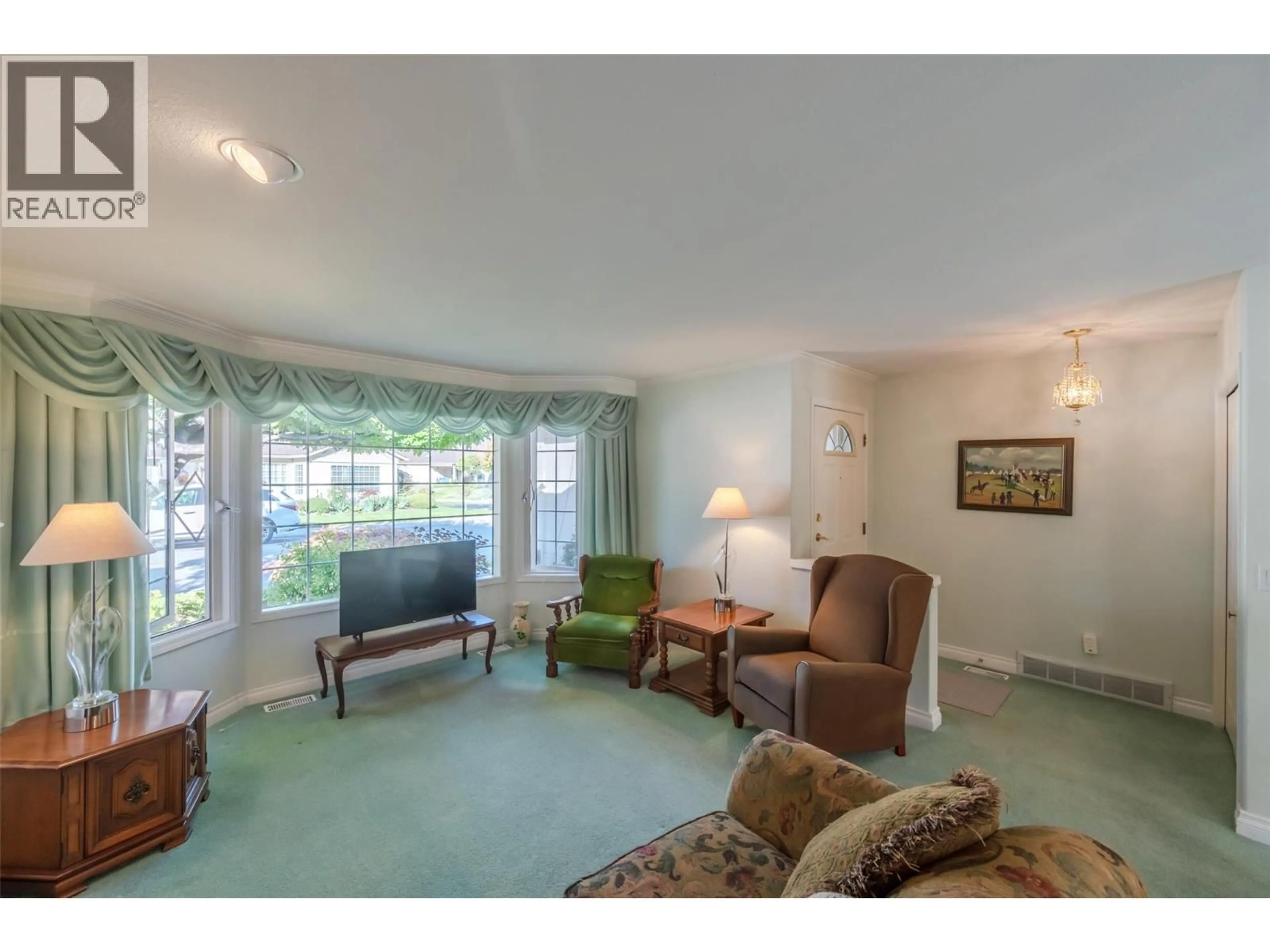 Living room with furniture, unknown for 53 - 3333 SOUTH MAIN STREET, Penticton British Columbia V2A8J8