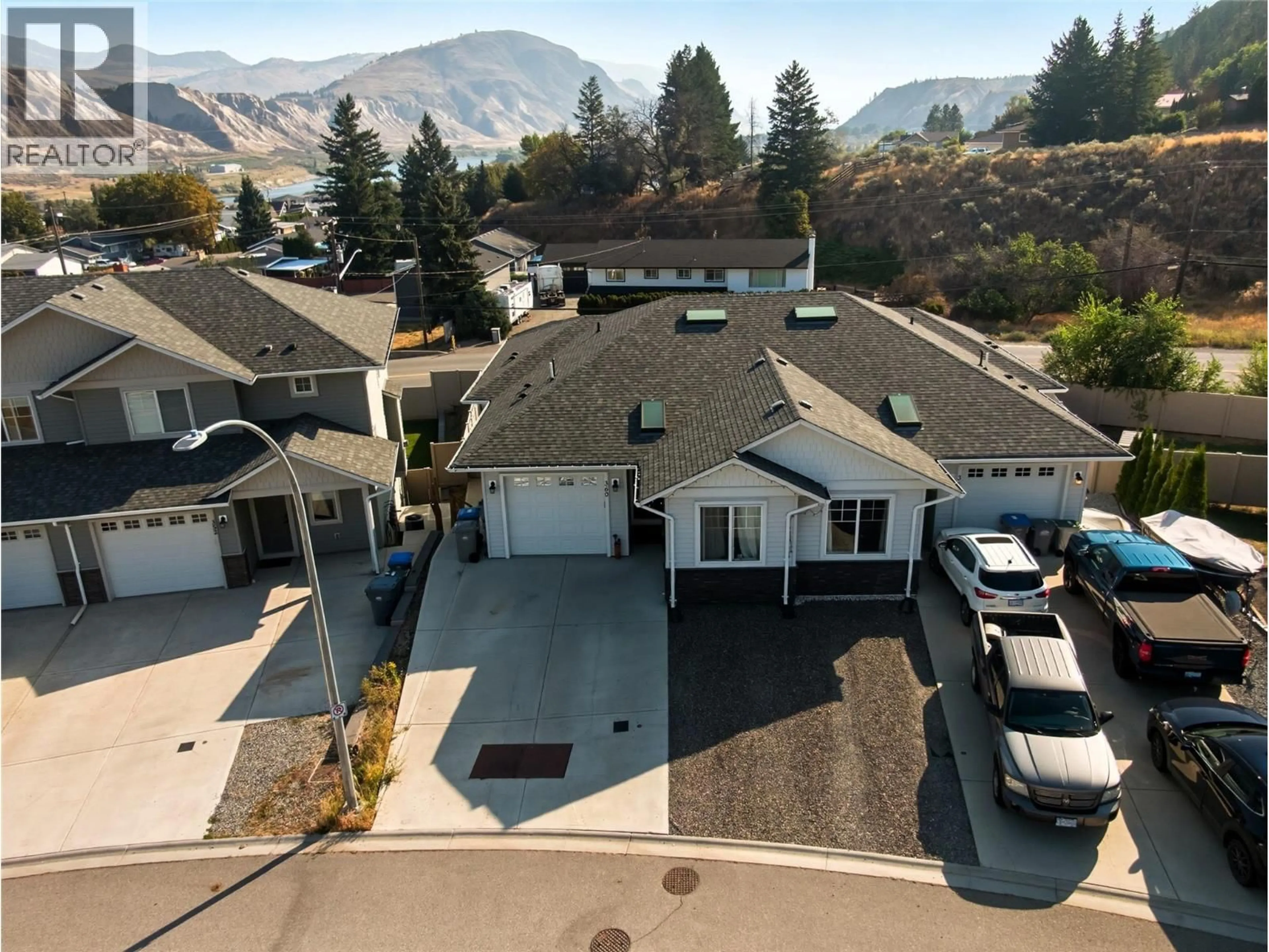 A pic from outside/outdoor area/front of a property/back of a property/a pic from drone, mountain view for 360 WING PLACE, Kamloops British Columbia V2C0H2