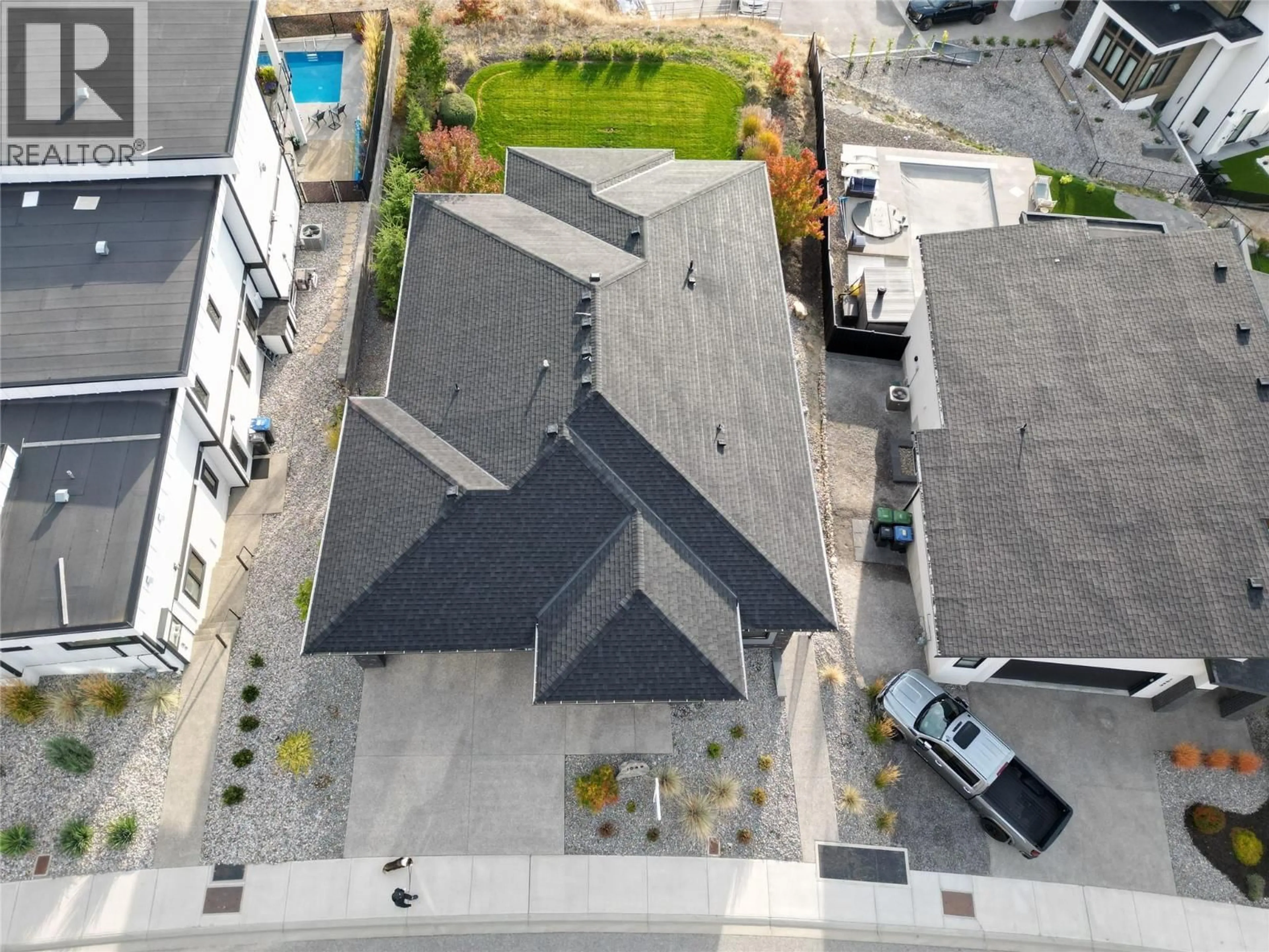 A pic from outside/outdoor area/front of a property/back of a property/a pic from drone, city buildings view from balcony for 1049 LOSETH DRIVE, Kelowna British Columbia V1P0A1