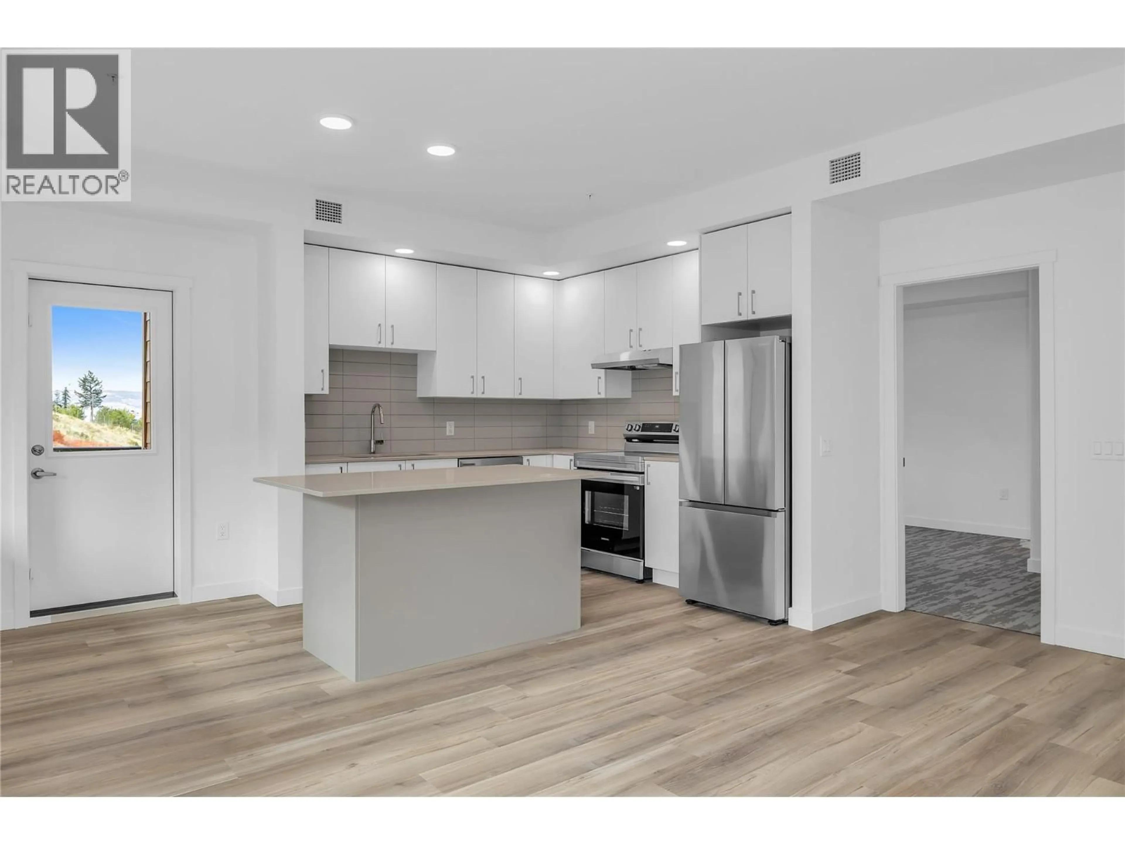 Open concept kitchen, unknown for 118 - 1057 FROST ROAD, Kelowna British Columbia V1W0G7