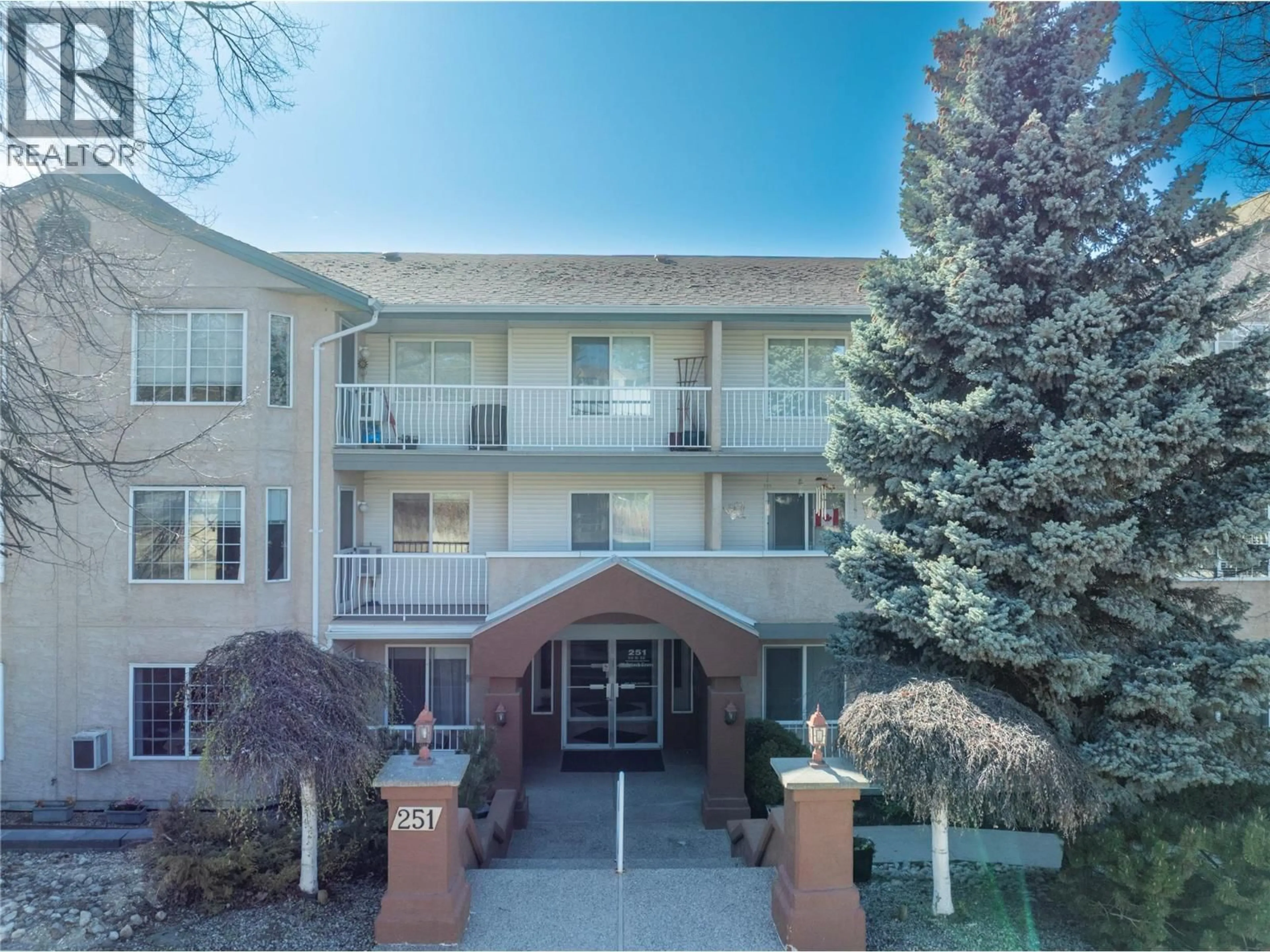 Unknown for 308 - 251 6 STREET SOUTHEAST, Salmon Arm British Columbia V1E1J9