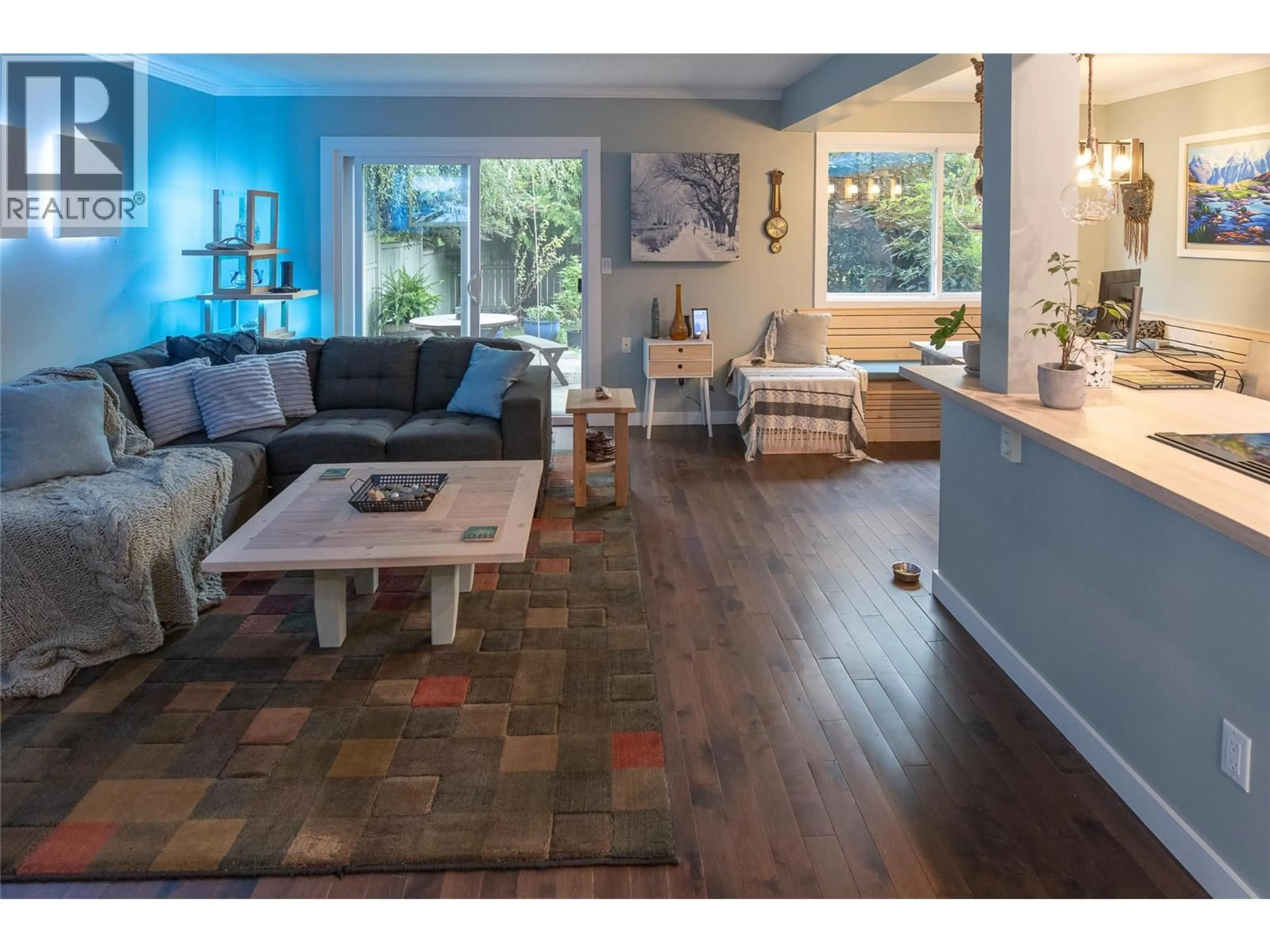 Living room with furniture, unknown for 17 - 217 FRANKLYN ROAD, Kelowna British Columbia V1X6A9