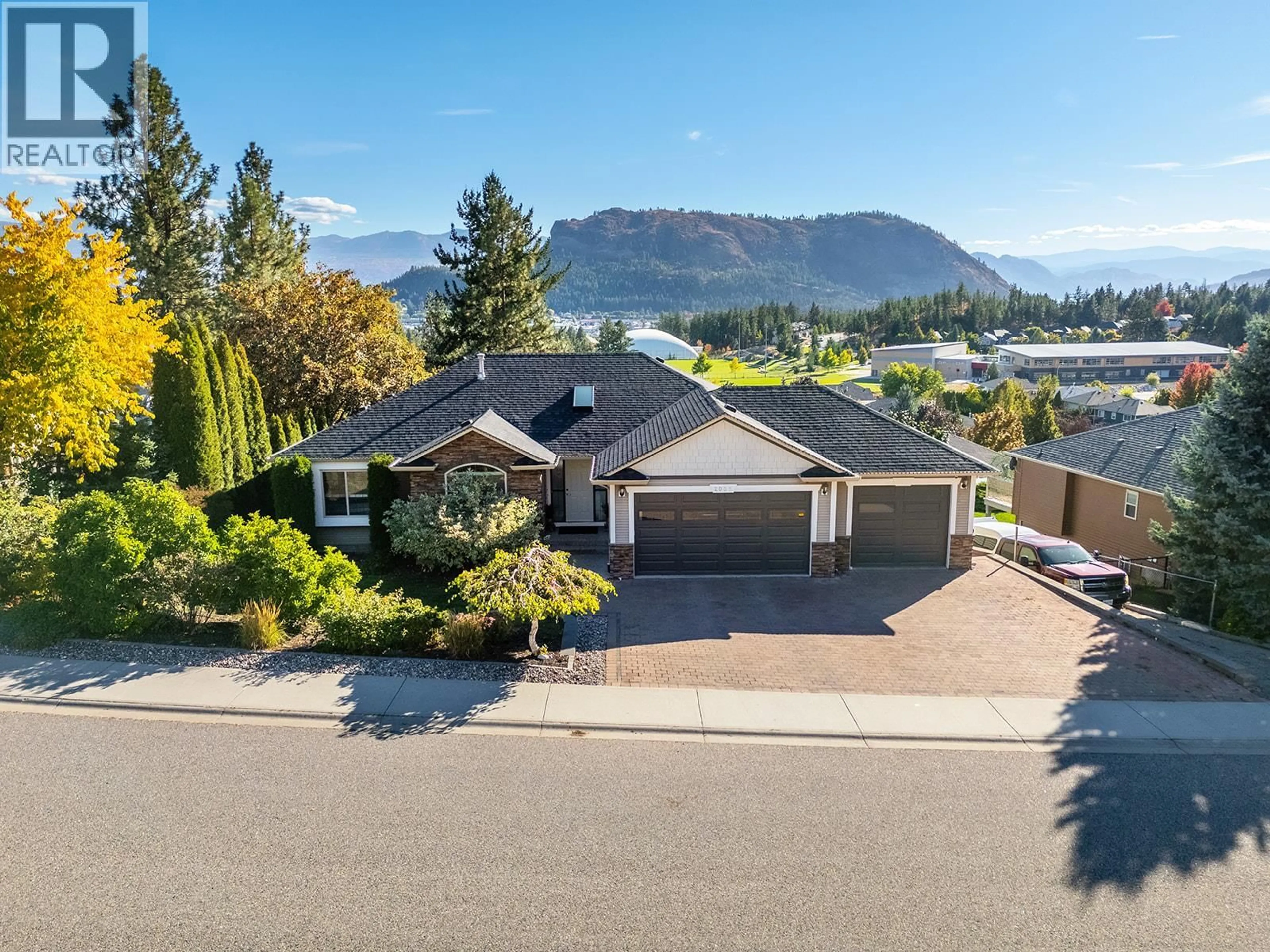 A pic from outside/outdoor area/front of a property/back of a property/a pic from drone, water/lake/river/ocean view for 2031 ROSEALEE LANE, West Kelowna British Columbia V1Z3Z5