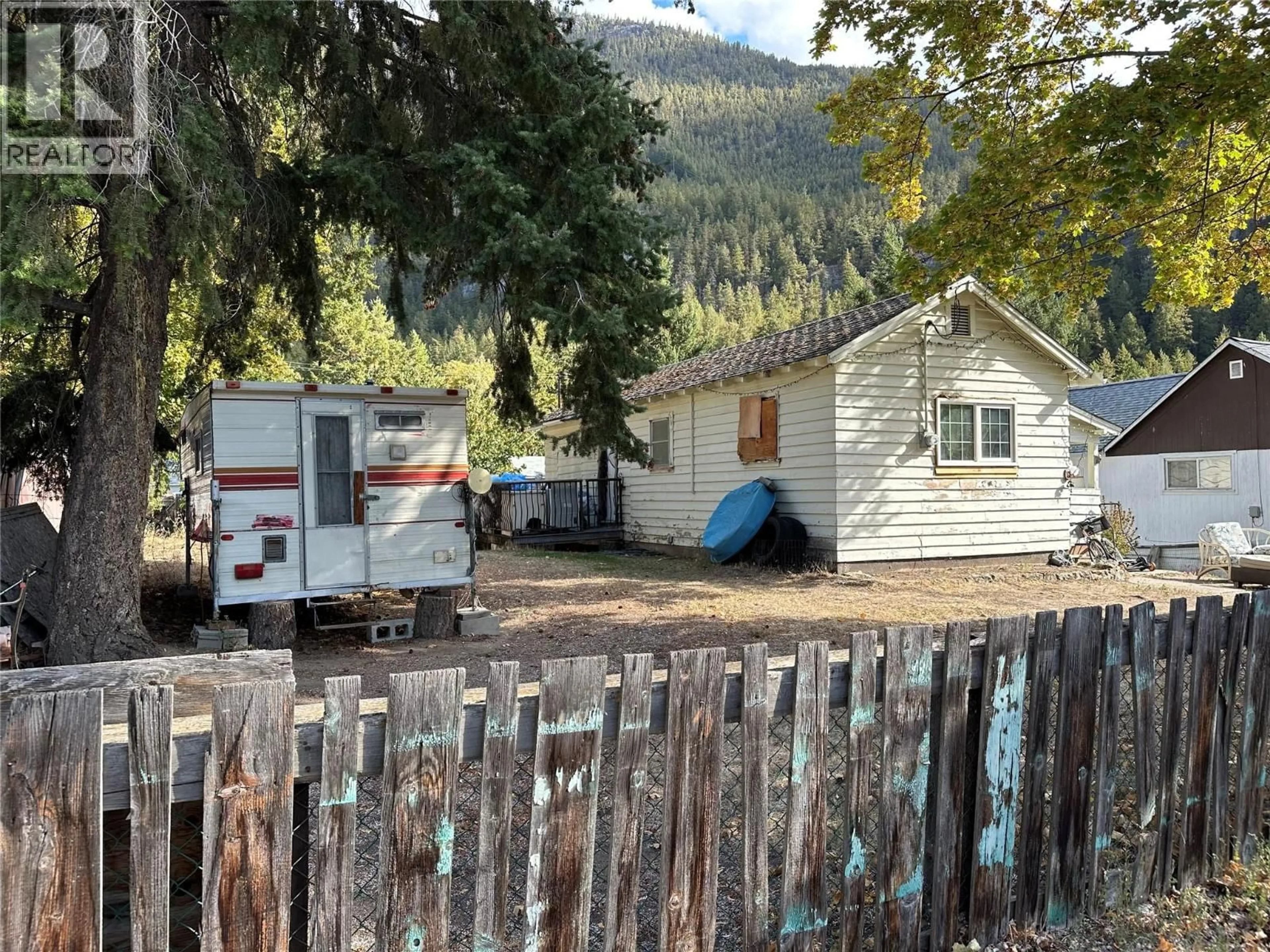 Shed for 959 CAWSTON AVENUE, Hedley British Columbia V0K1K0