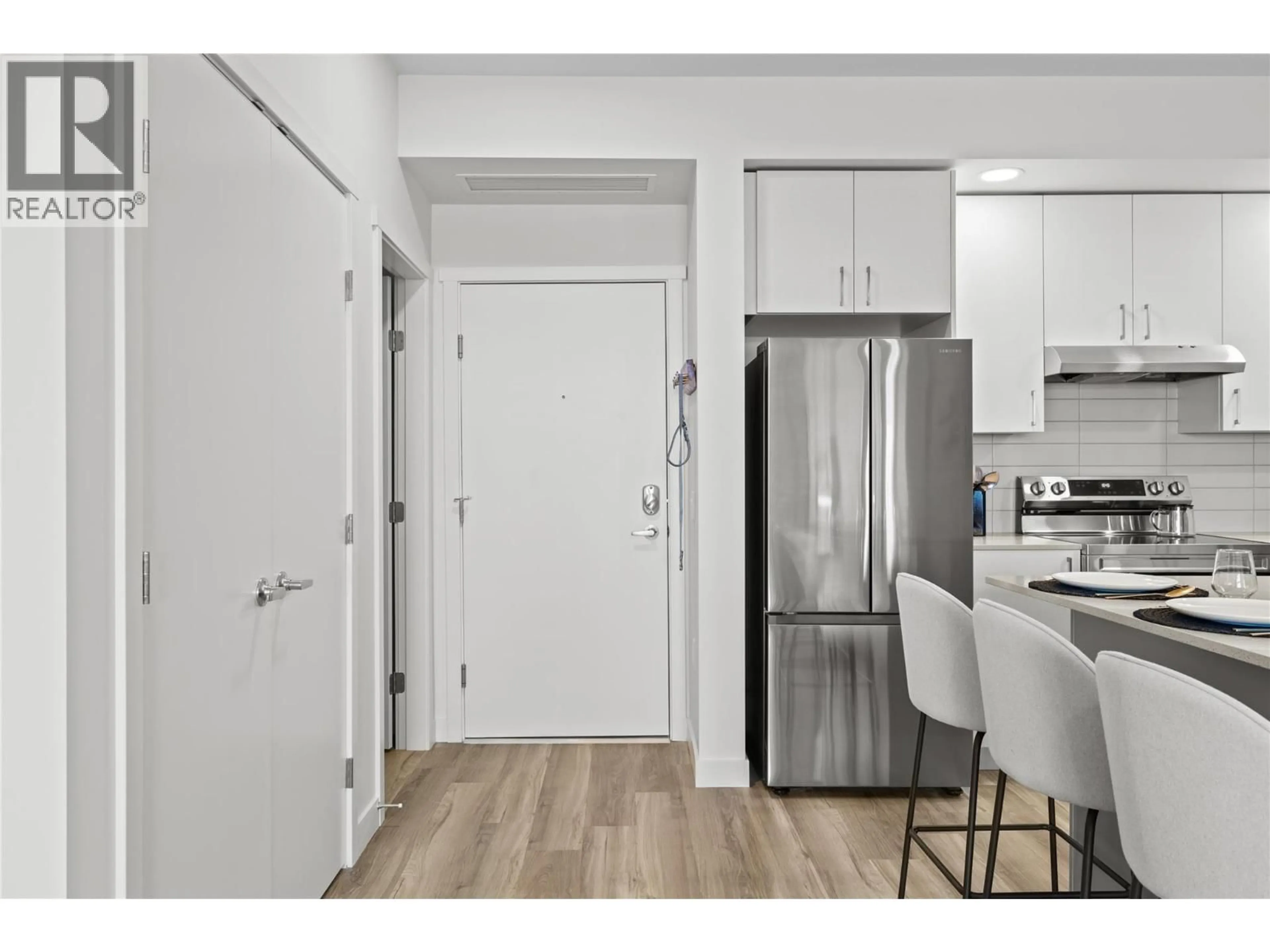 Standard kitchen, unknown for 408 - 1111 FROST ROAD, Kelowna British Columbia V1W0G8