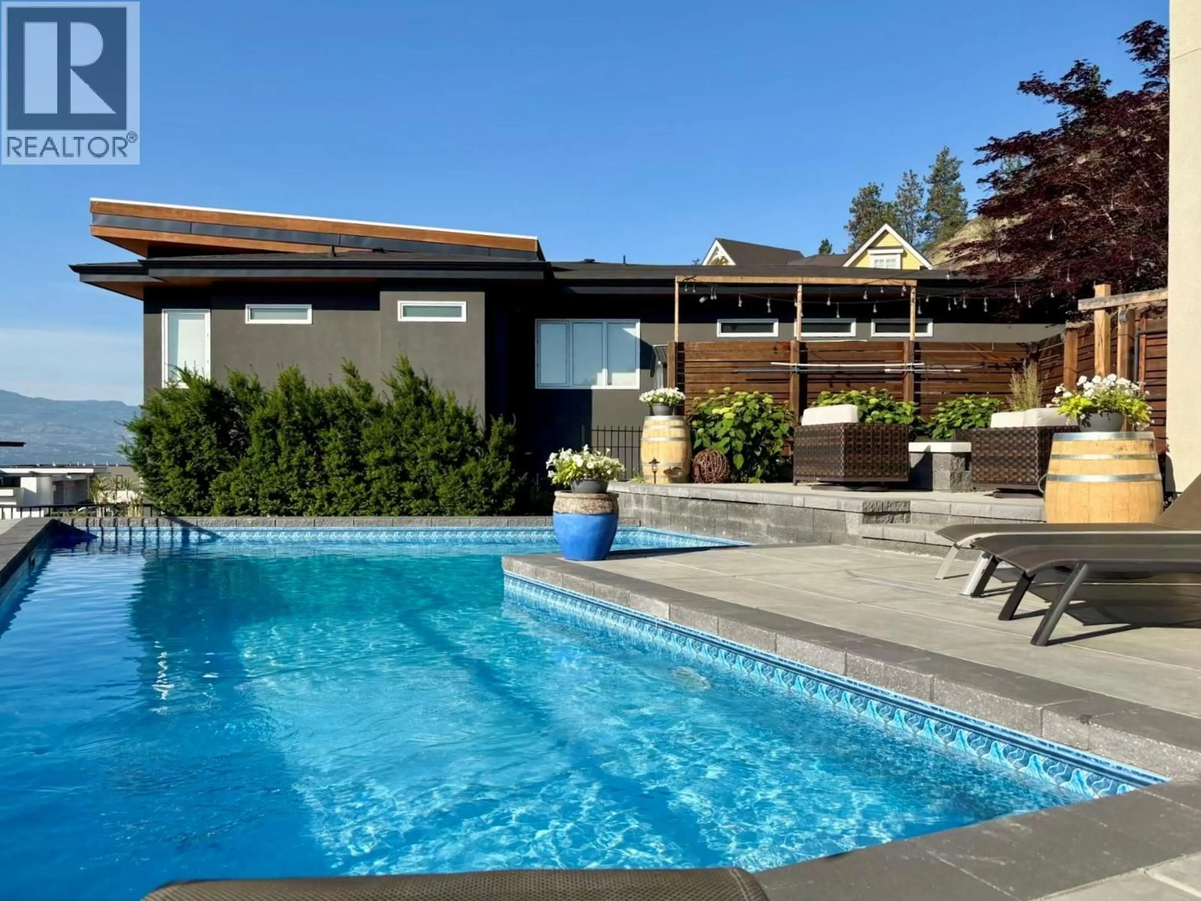 Pool for 738 HIGHPOINTE DRIVE, Kelowna British Columbia V1V2Y1