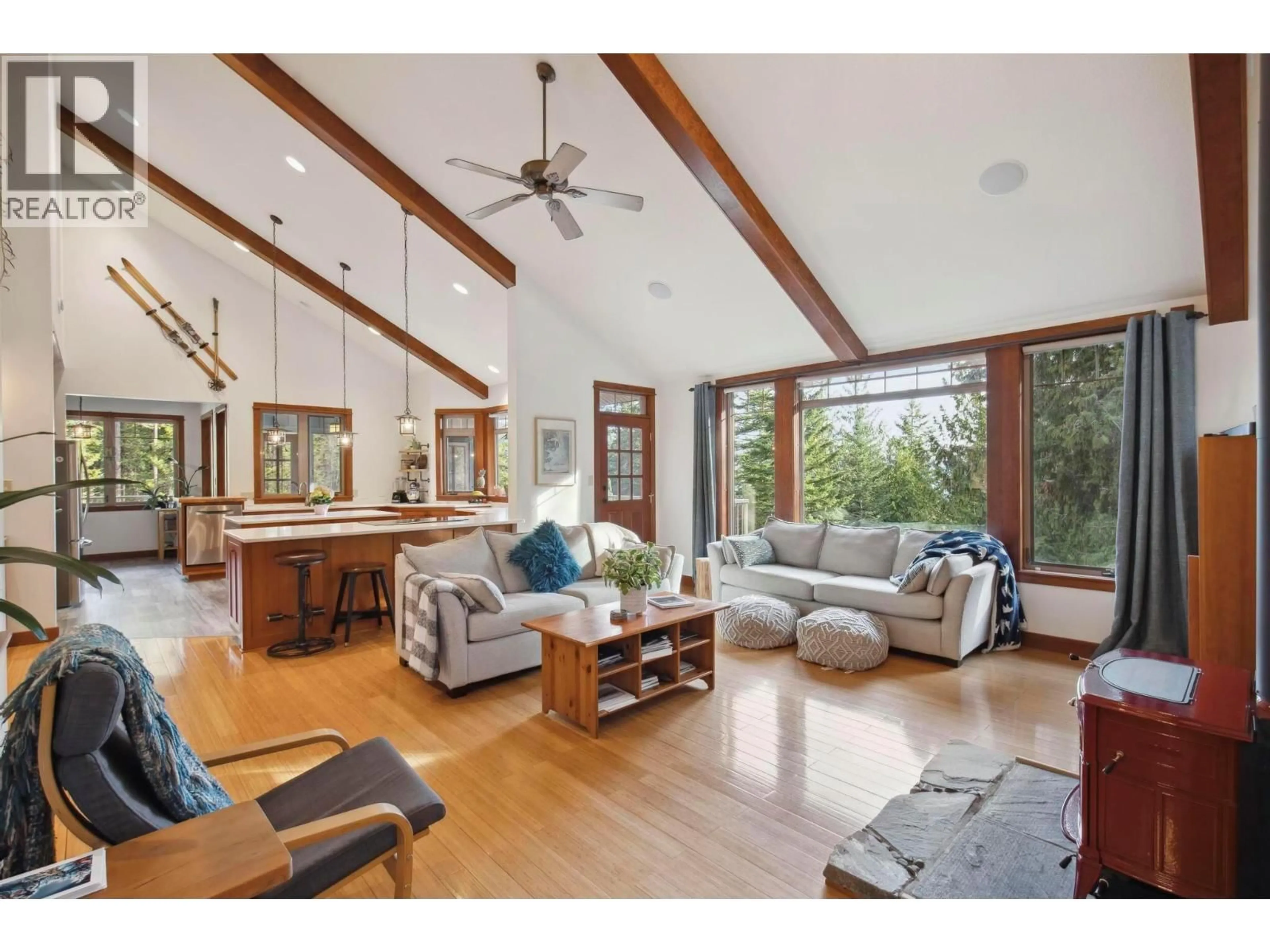 Living room with furniture, unknown for 8028 JACKPINE ROAD, Vernon British Columbia V1B3M9