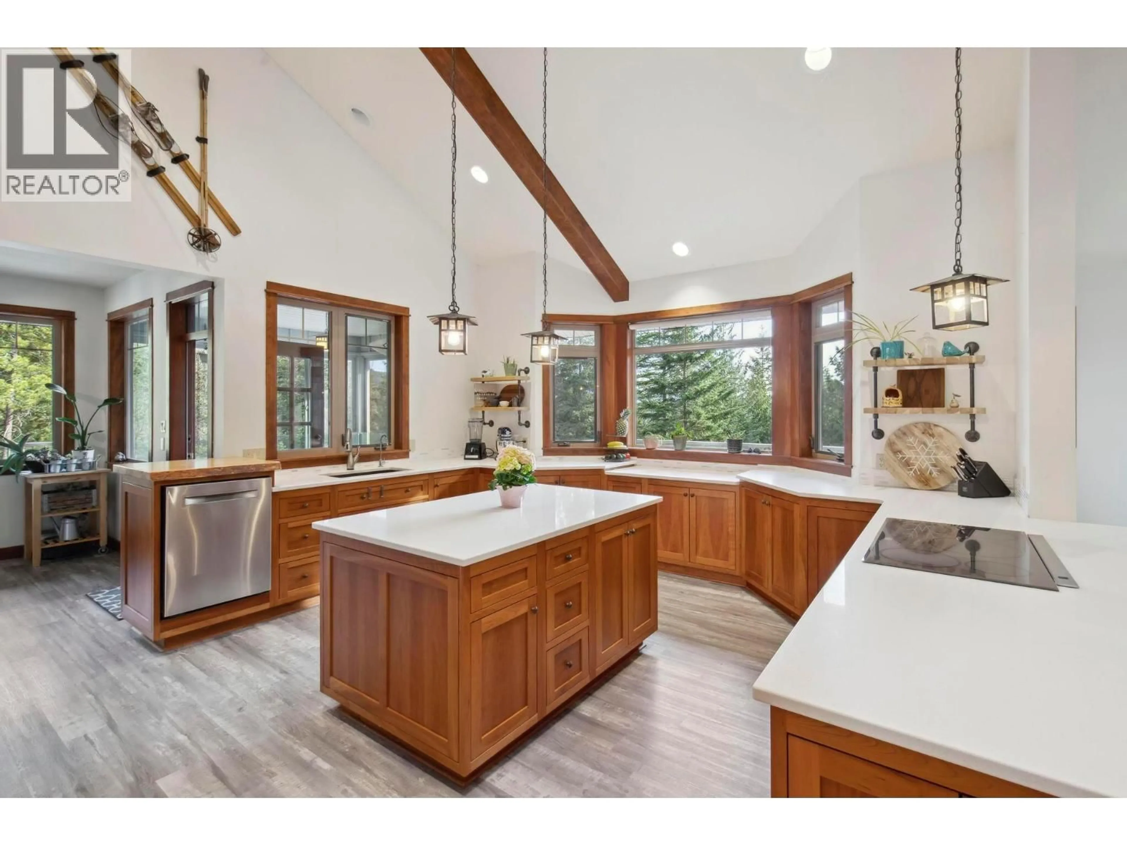Open concept kitchen, ceramic/tile floor for 8028 JACKPINE ROAD, Vernon British Columbia V1B3M9
