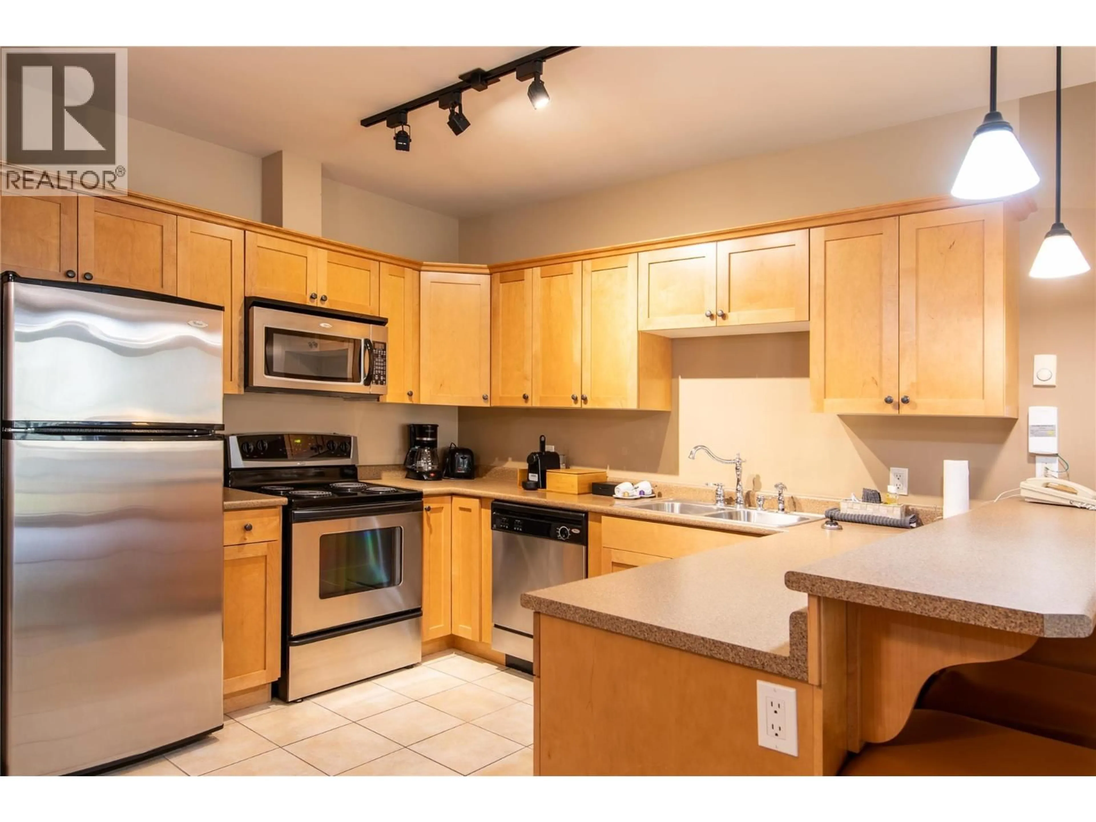 Standard kitchen, unknown for 304 - 1420 PALLISER TRAIL, Golden British Columbia V0A1H0