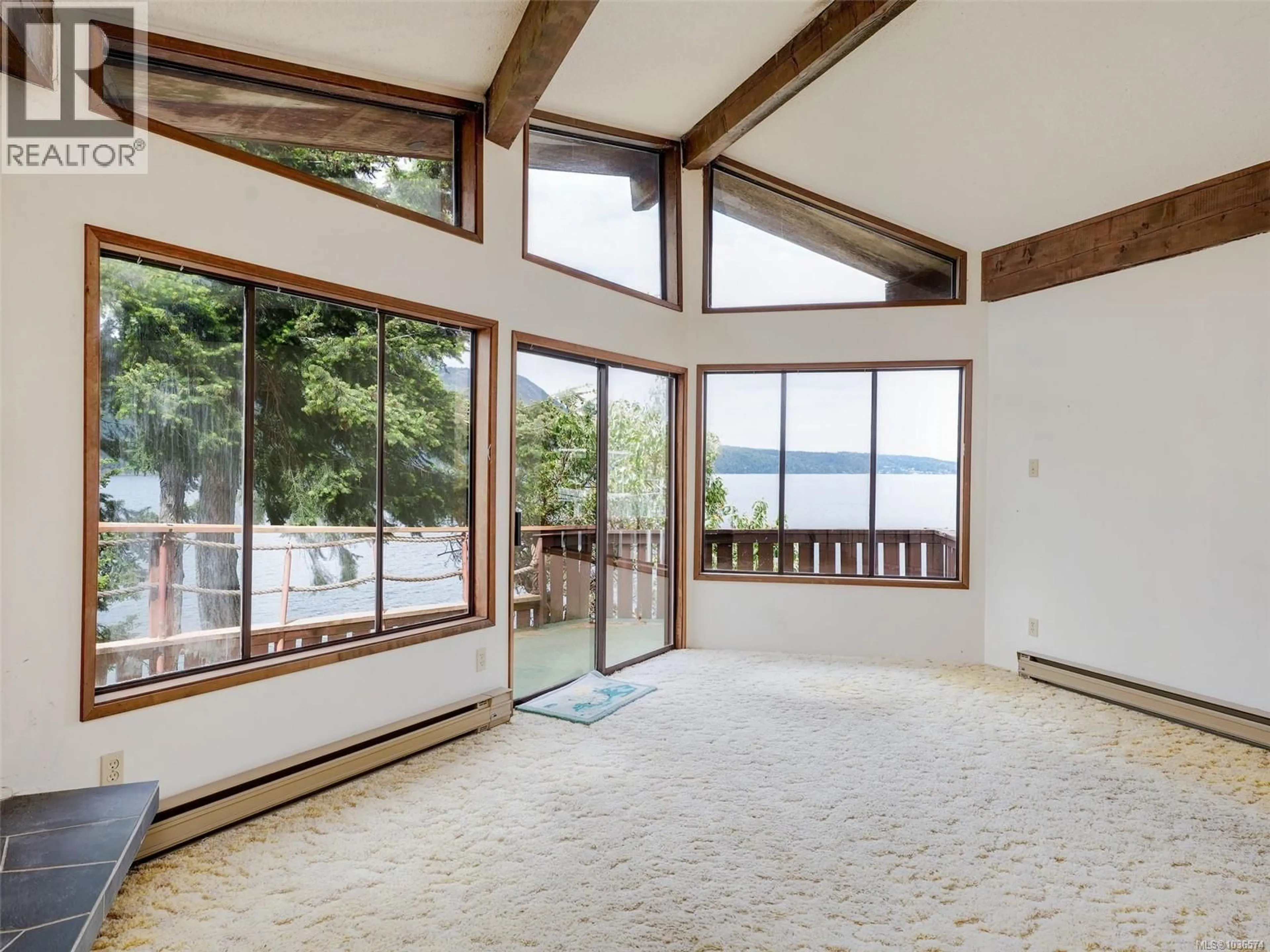 Indoor foyer for 6860 MARK LANE, Central Saanich British Columbia V9E2A1