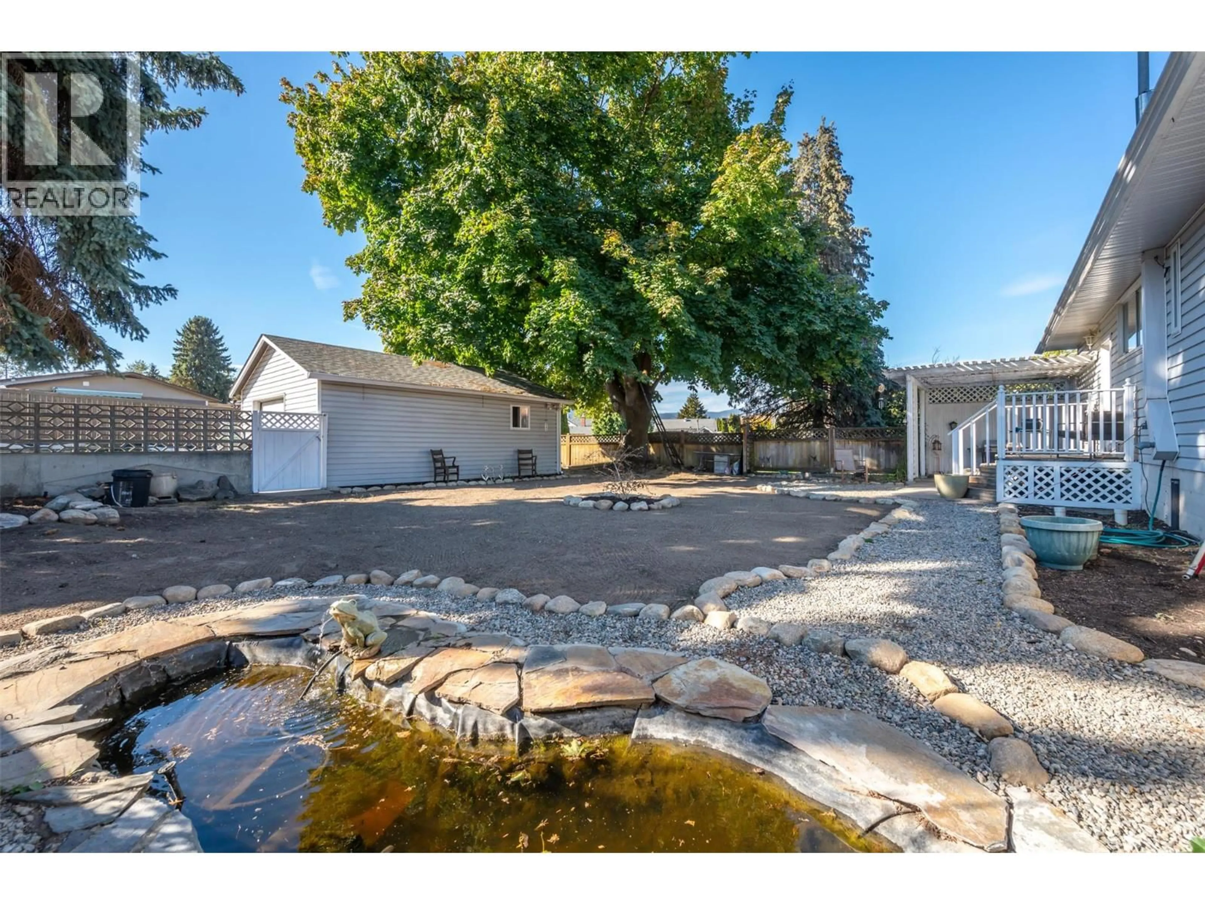 A pic from outside/outdoor area/front of a property/back of a property/a pic from drone, water/lake/river/ocean view for 1138 FORESTBROOK DRIVE, Penticton British Columbia V2A2G5