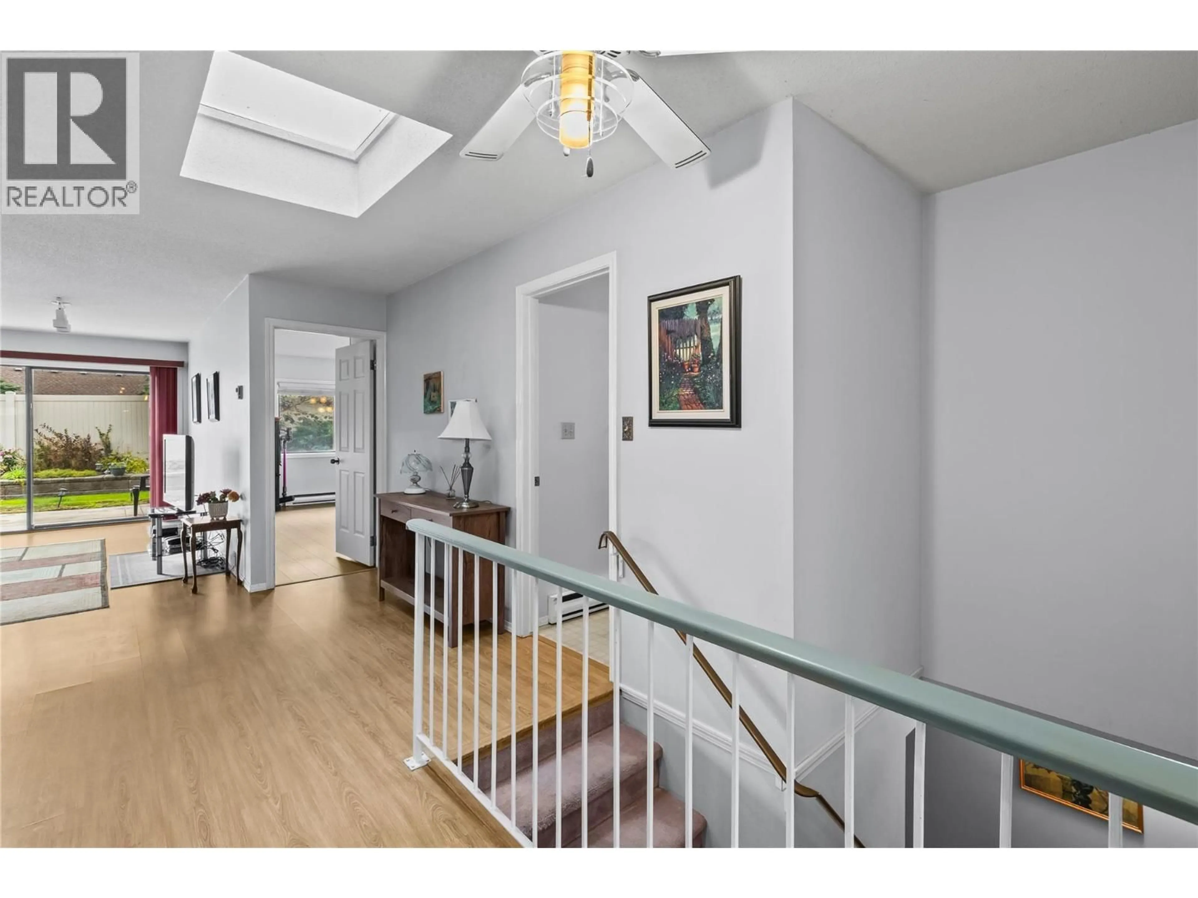 Indoor foyer for 213 - 1765 LECKIE ROAD, Kelowna British Columbia V1X6X5