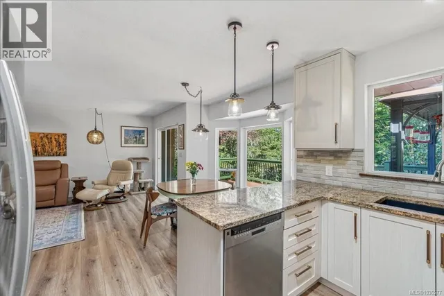 2690 LANA ROAD, Nanoose Bay 5
