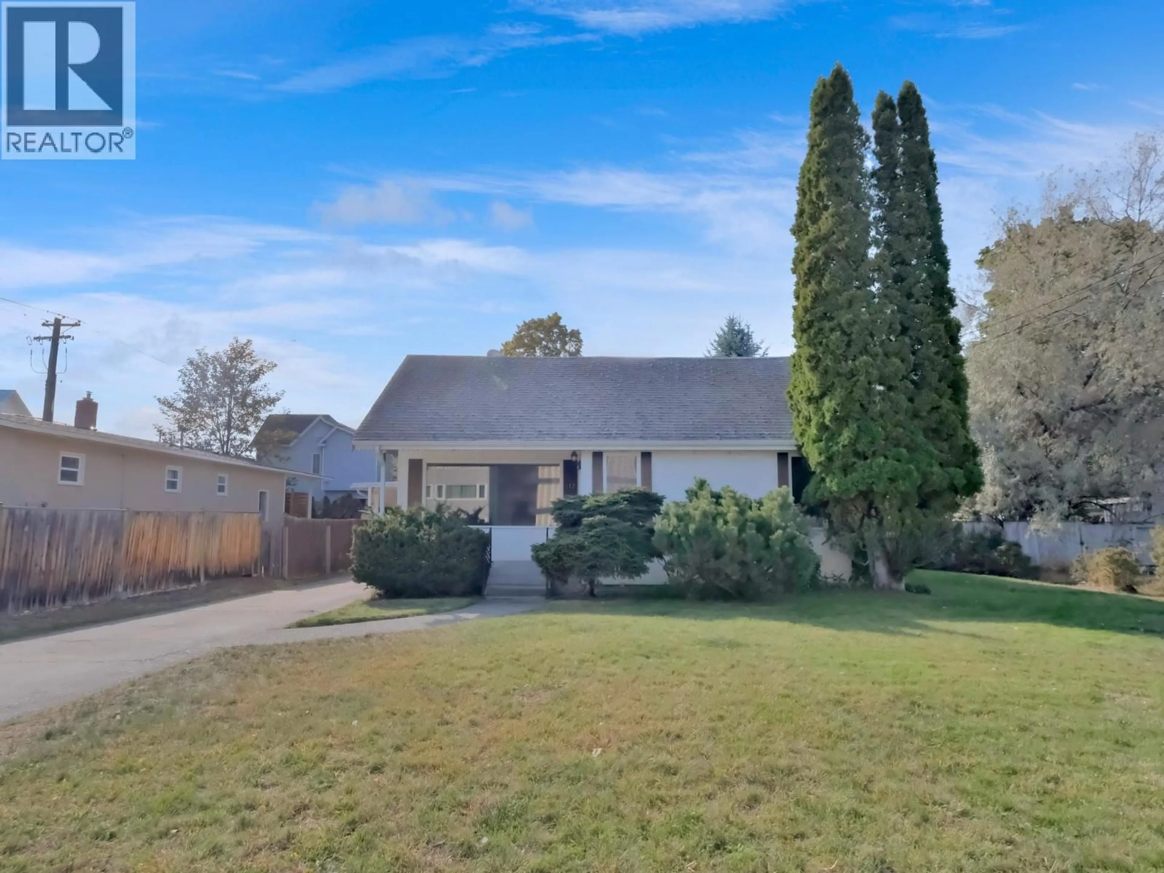 A pic from outside/outdoor area/front of a property/back of a property/a pic from drone, street for 312 SCOTT AVENUE, Penticton British Columbia V2A2J8
