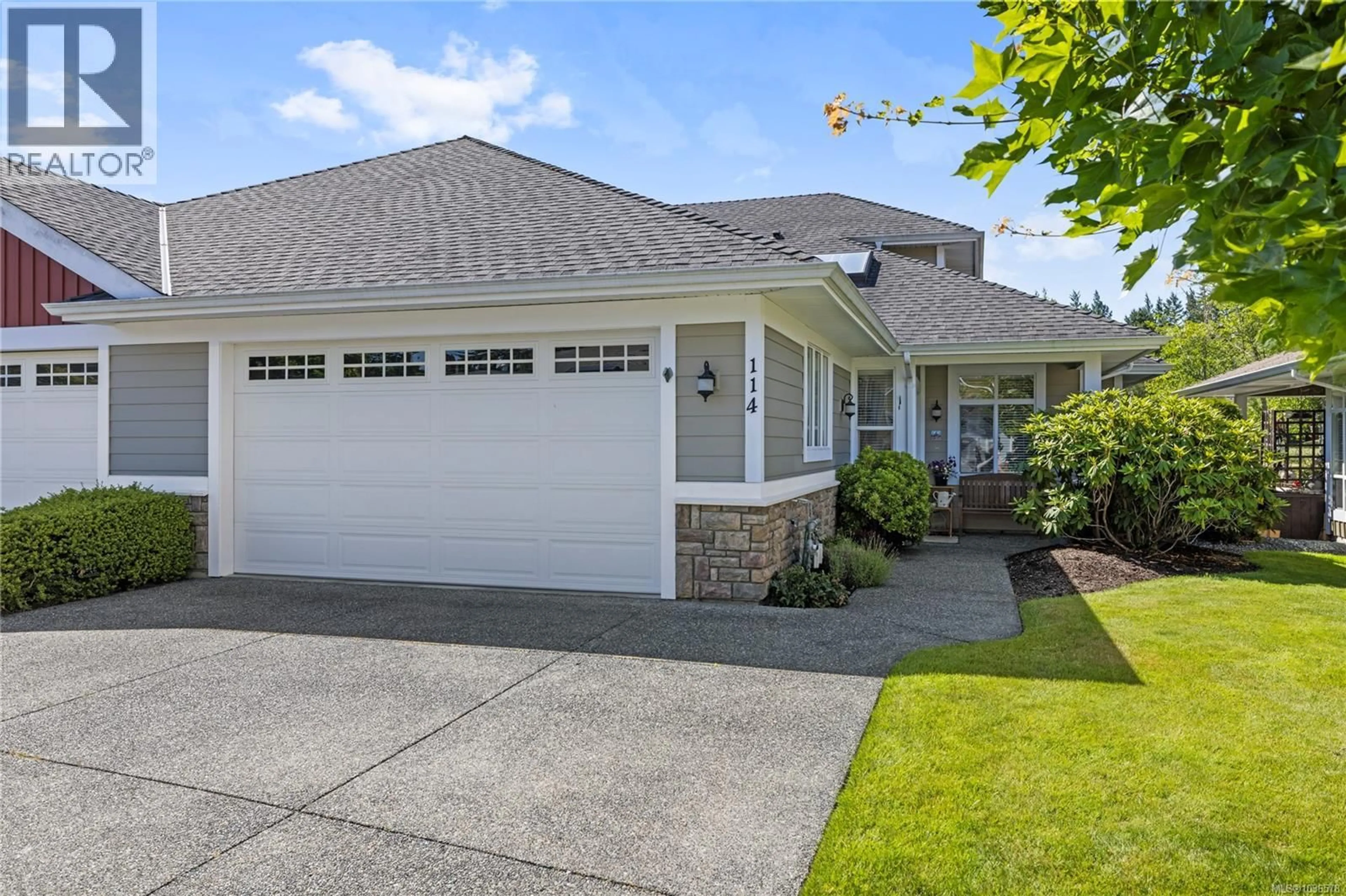 Home with vinyl exterior material, street for 114 - 730 BARCLAY CRESCENT, French Creek British Columbia V9P2Z3