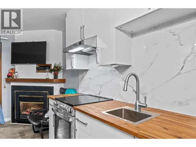 201 - 20 KETTLE VIEW ROAD, Big White 5