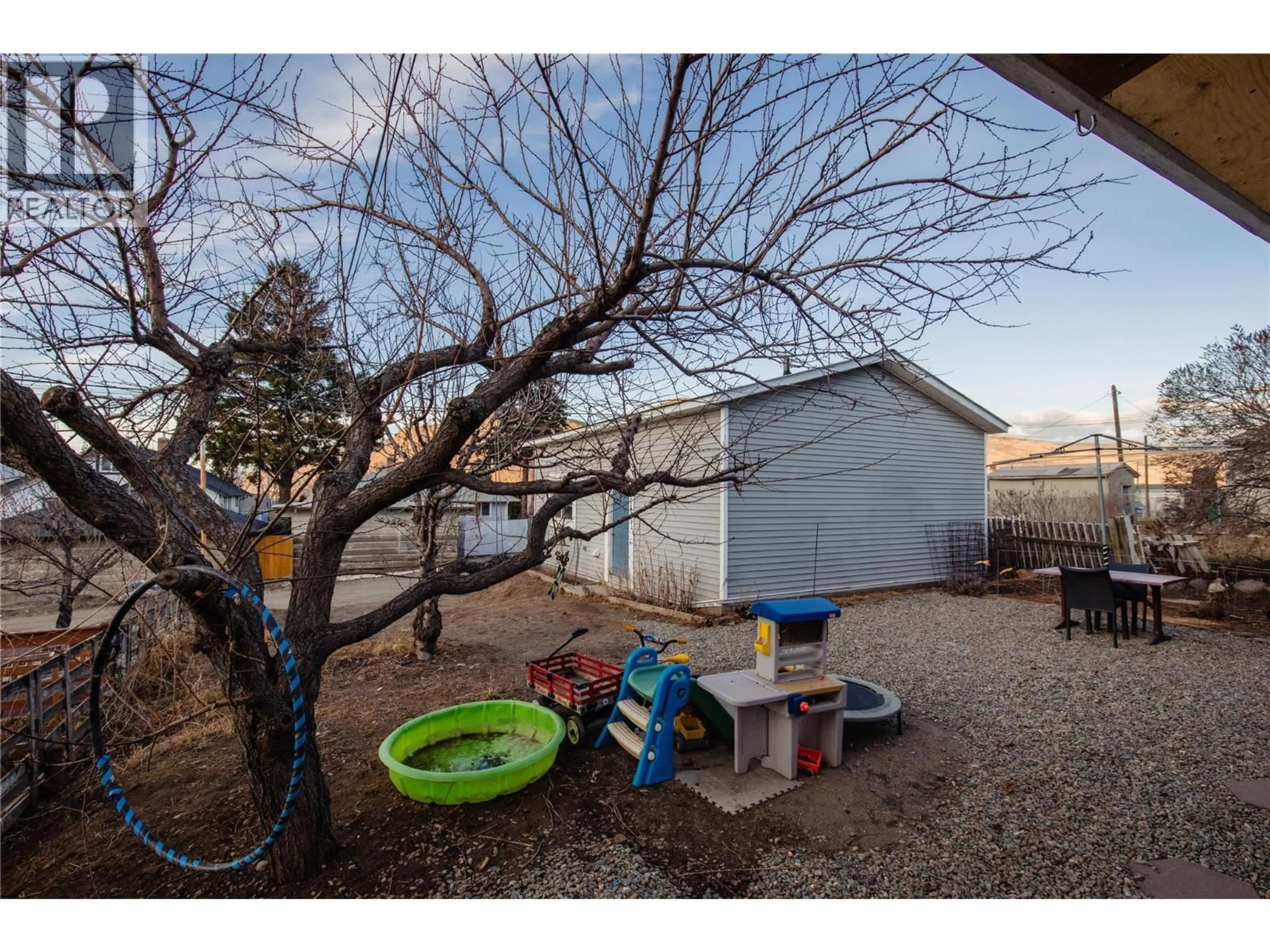 A pic from outside/outdoor area/front of a property/back of a property/a pic from drone, street for 776 DOMINION STREET, Kamloops British Columbia V2C2X9
