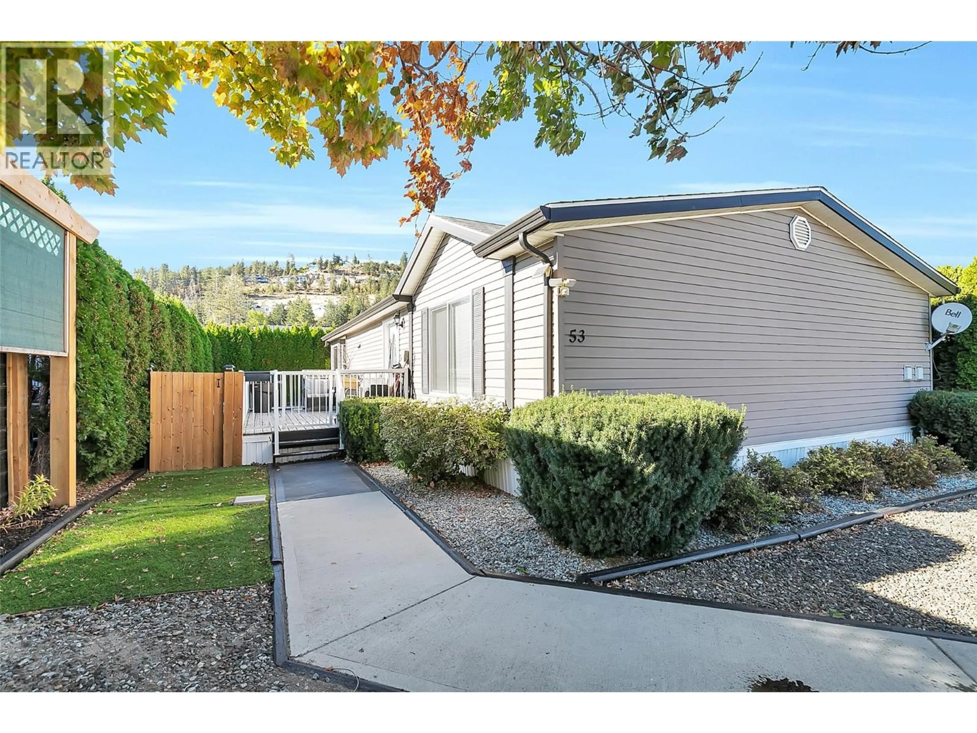 Home with vinyl exterior material, mountain view for 53 - 610 KATHERINE ROAD, Kelowna British Columbia V1Z3G2