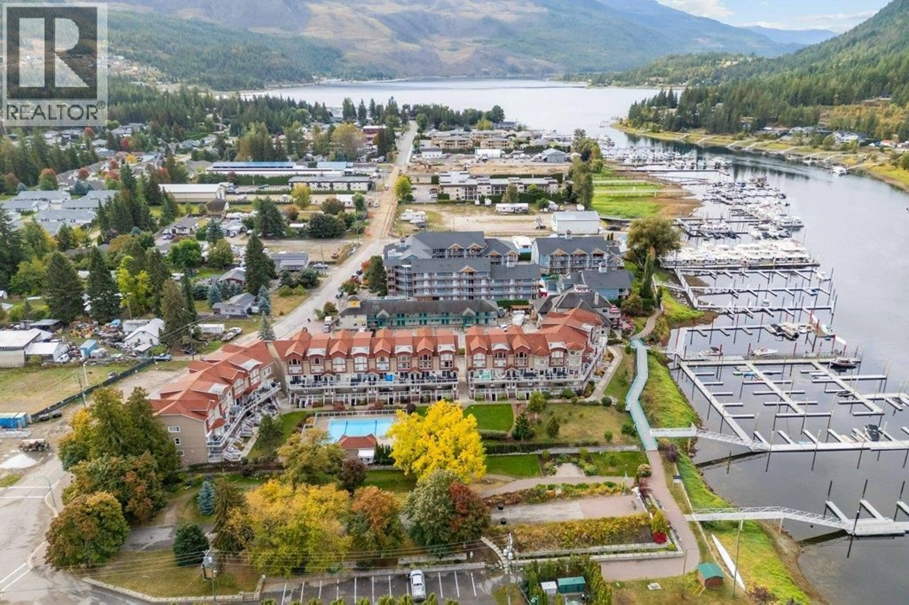 A pic from outside/outdoor area/front of a property/back of a property/a pic from drone, mountain view for 27 - 1130 RIVERSIDE AVENUE, Sicamous British Columbia V0E2V1