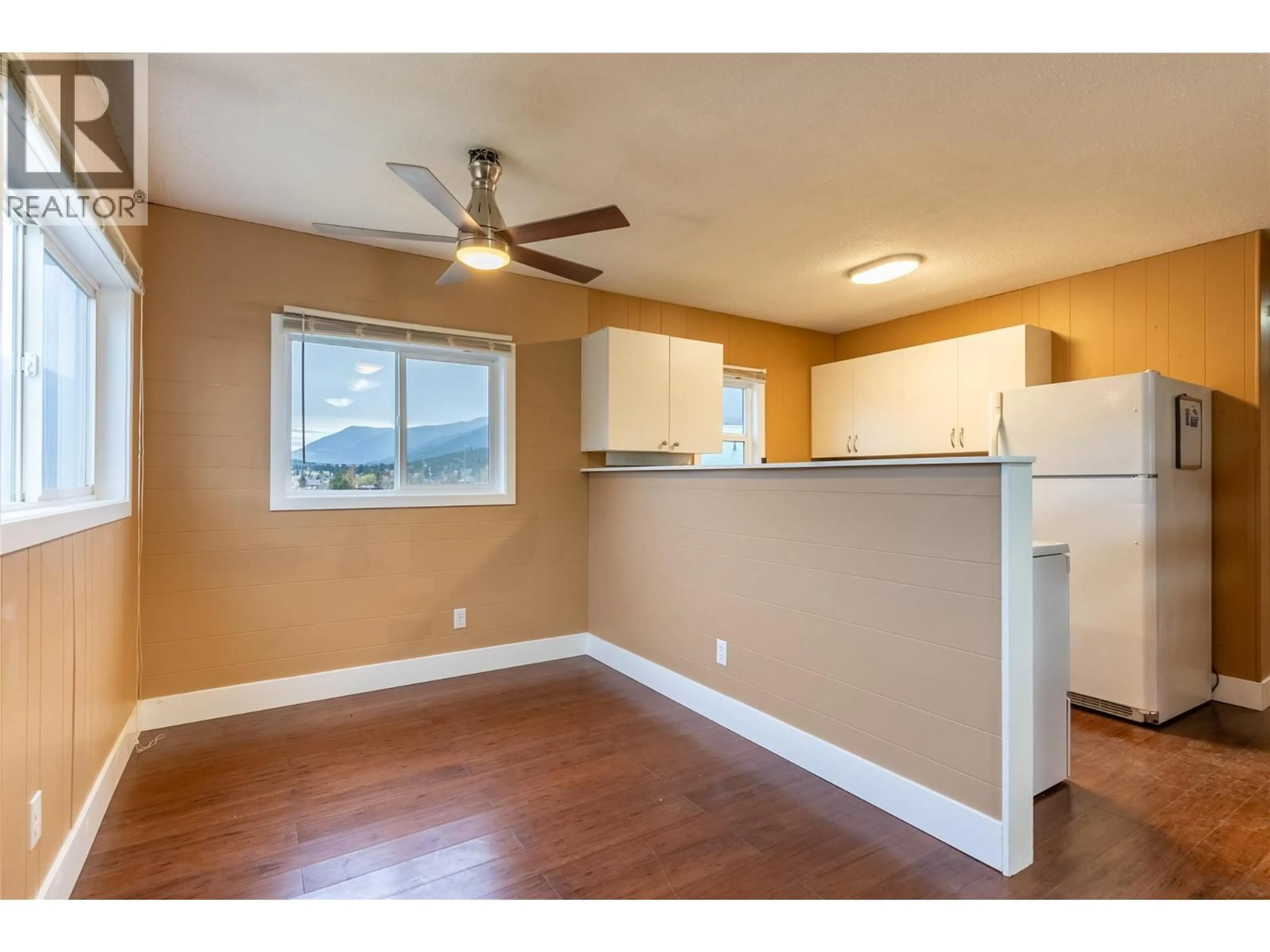 A pic of a room for 1722 FRONTAGE ROAD, Clinton British Columbia V0K1K0