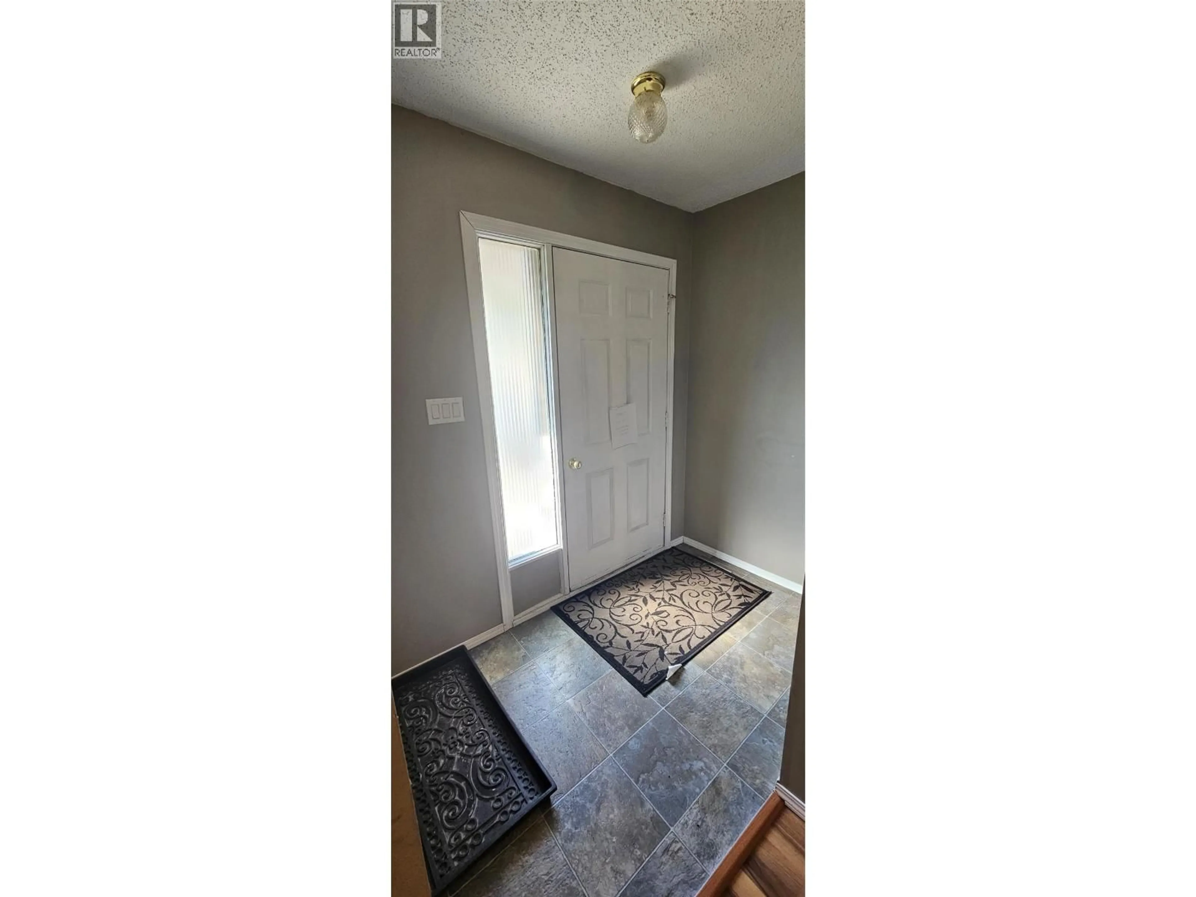 Indoor entryway for 1234 HICKORY CRESCENT, Sparwood British Columbia V0B2G2