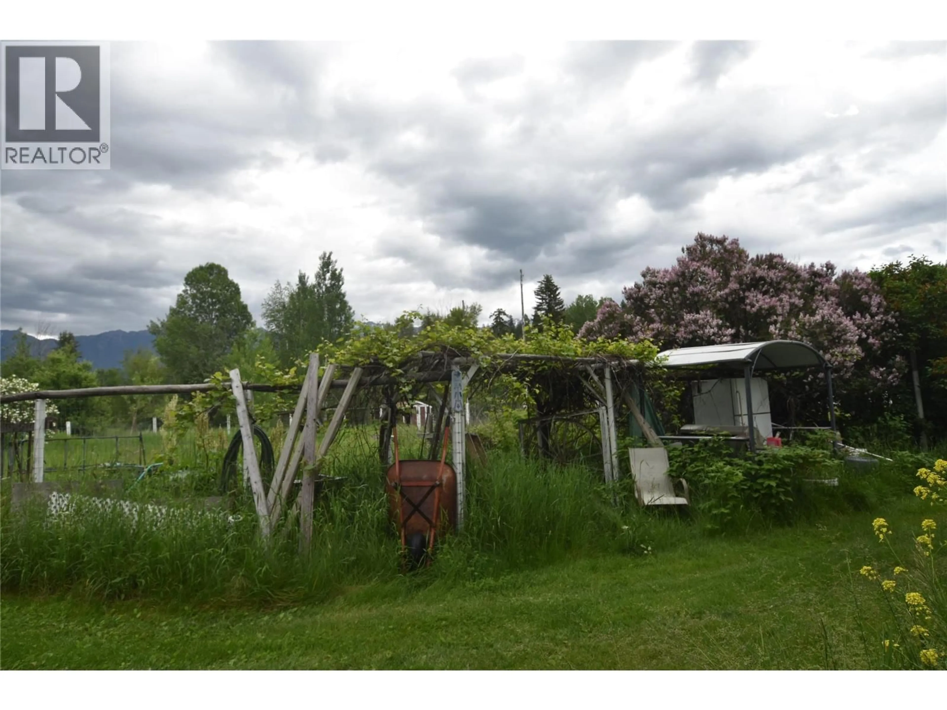 Shed for 5057 BRADFORD ROAD, Skookumchuck British Columbia V0B2E0