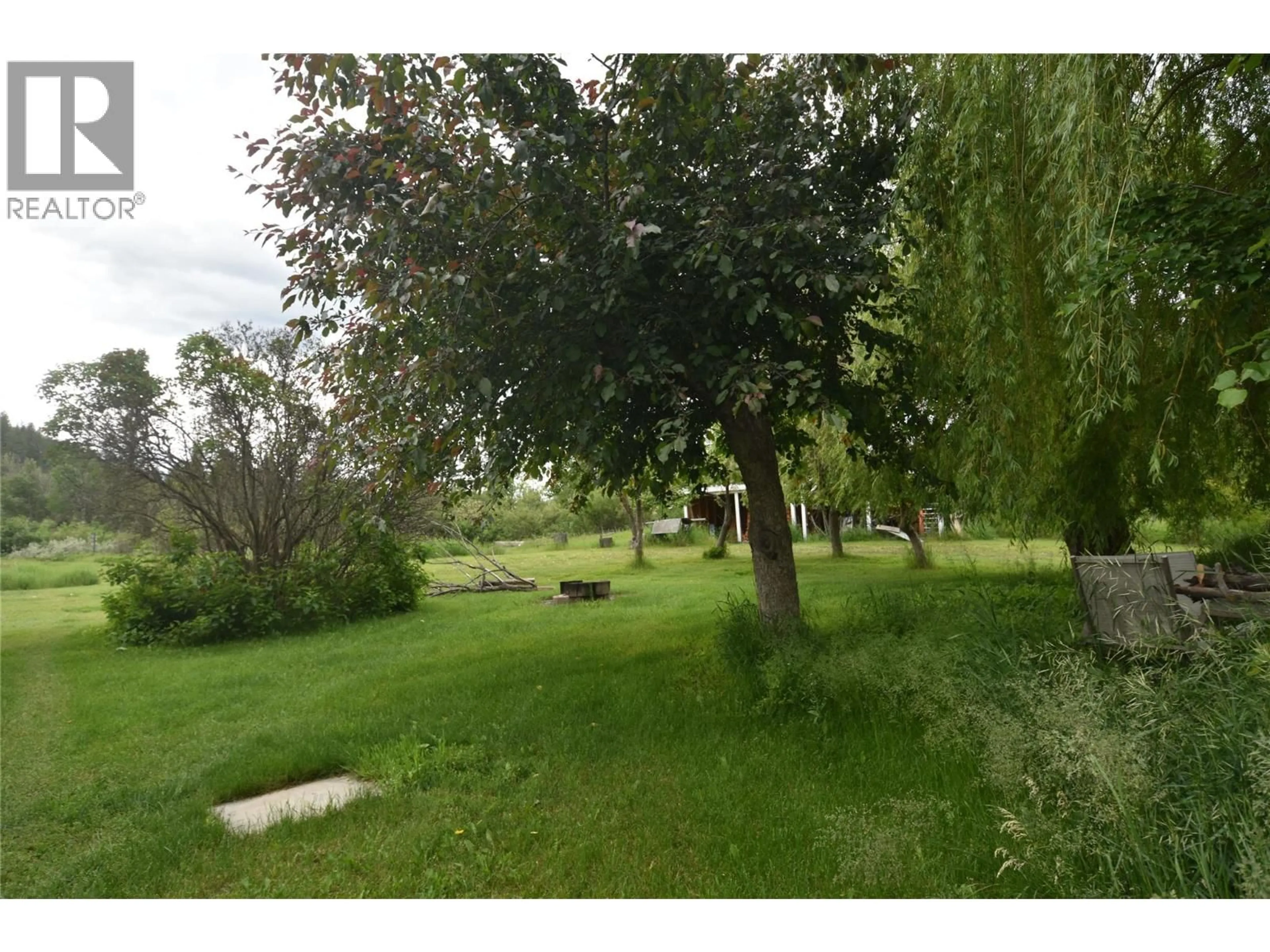 A pic from outside/outdoor area/front of a property/back of a property/a pic from drone, forest/trees view for 5057 BRADFORD ROAD, Skookumchuck British Columbia V0B2E0