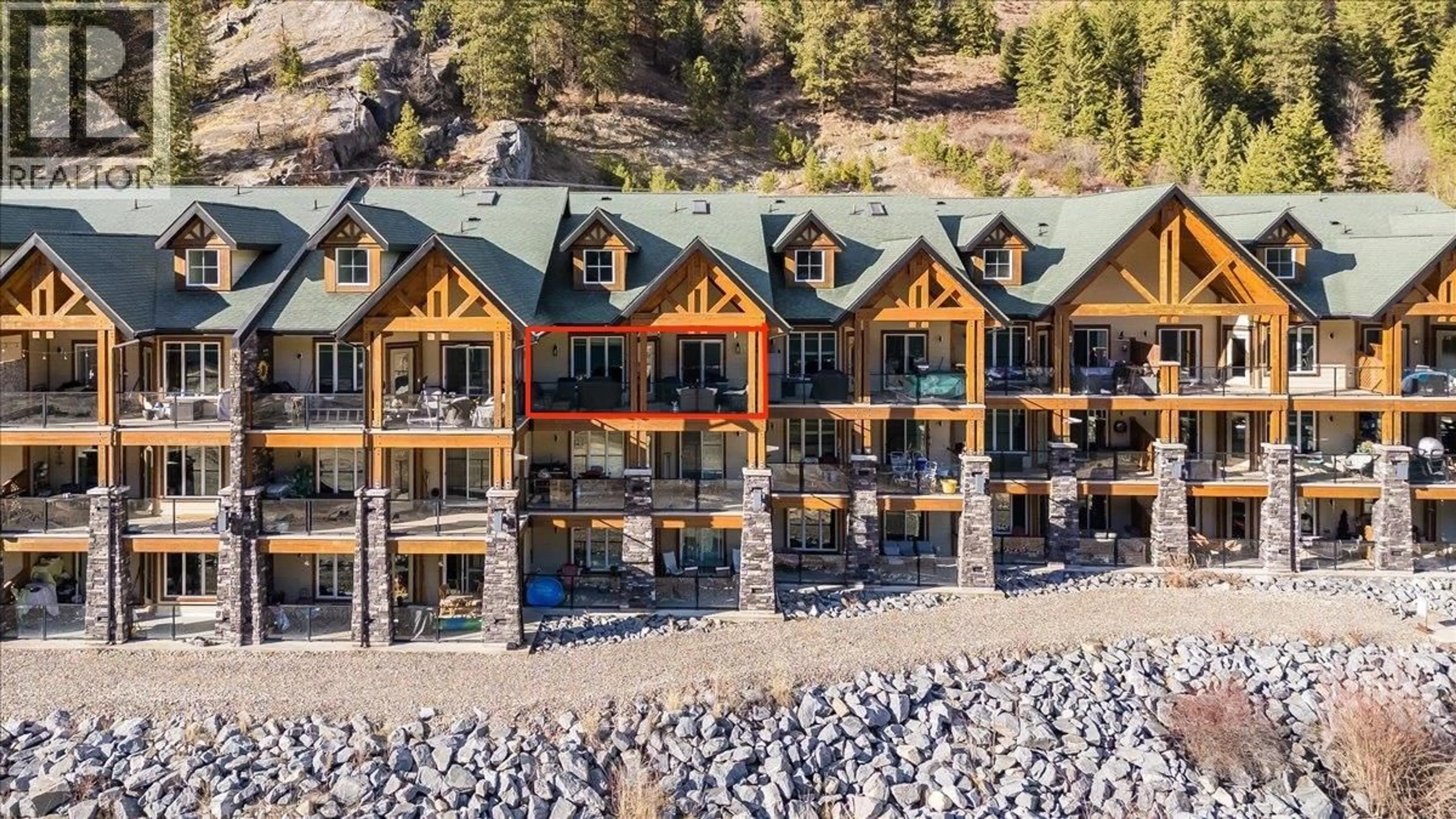 A pic from outside/outdoor area/front of a property/back of a property/a pic from drone, water/lake/river/ocean view for 315 - 5570 BROADWATER ROAD, Castlegar British Columbia V1N0A1