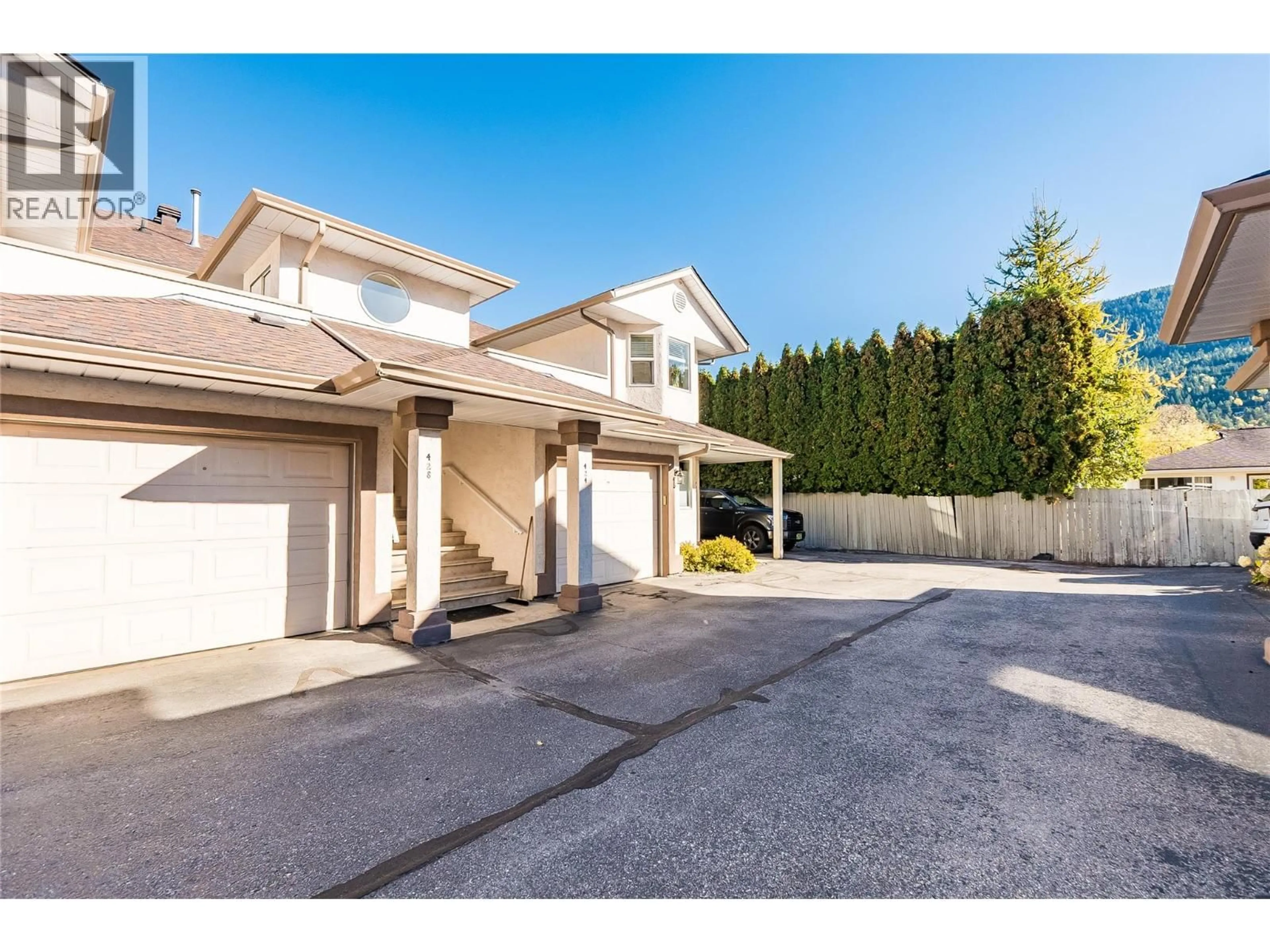 Unknown for 424 BEASLEY  W CRESCENT, Nelson British Columbia V1L5Y4