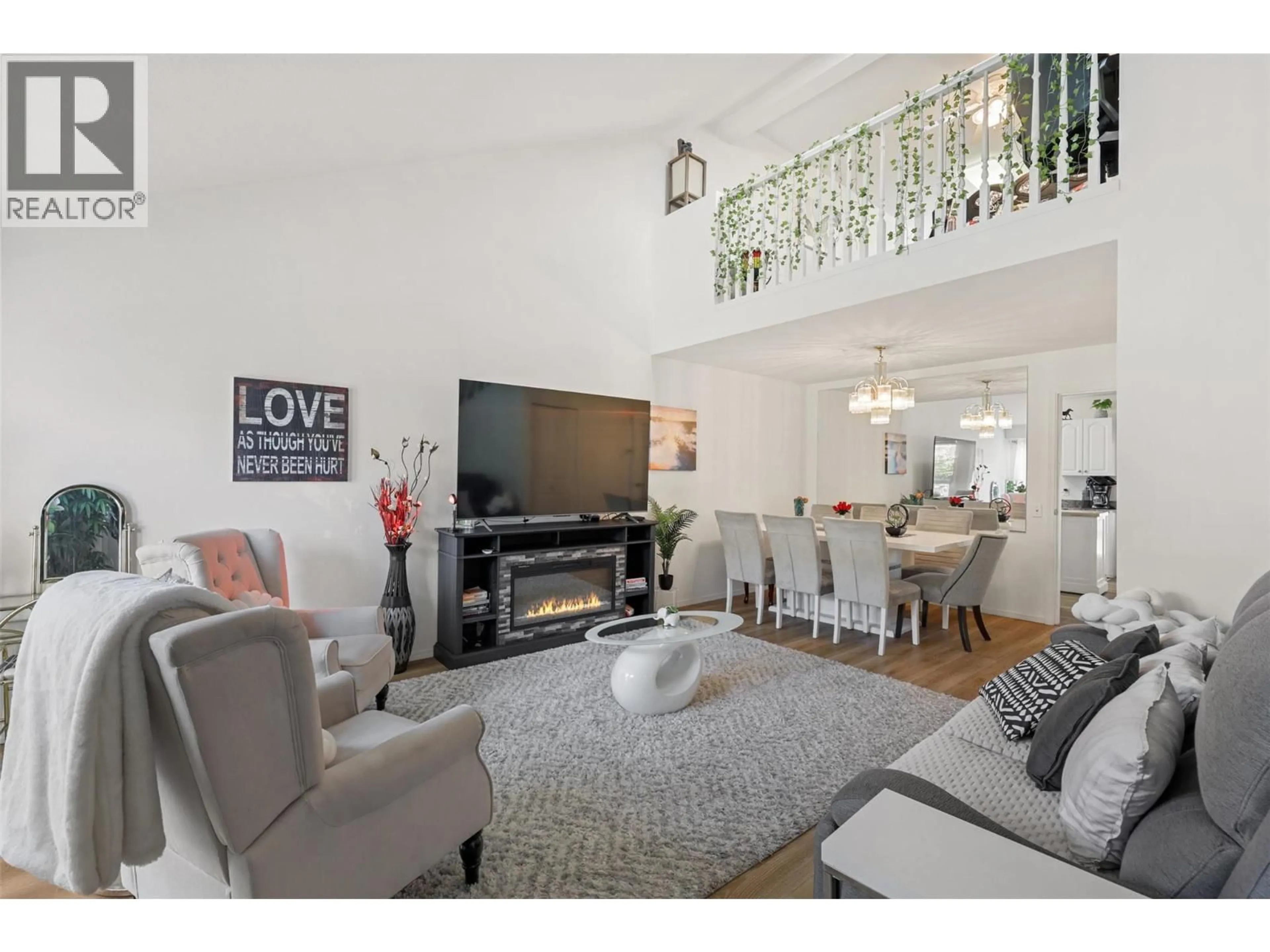 Living room with furniture, unknown for 43 - 1195 14TH STREET, Kamloops British Columbia V2B8S1