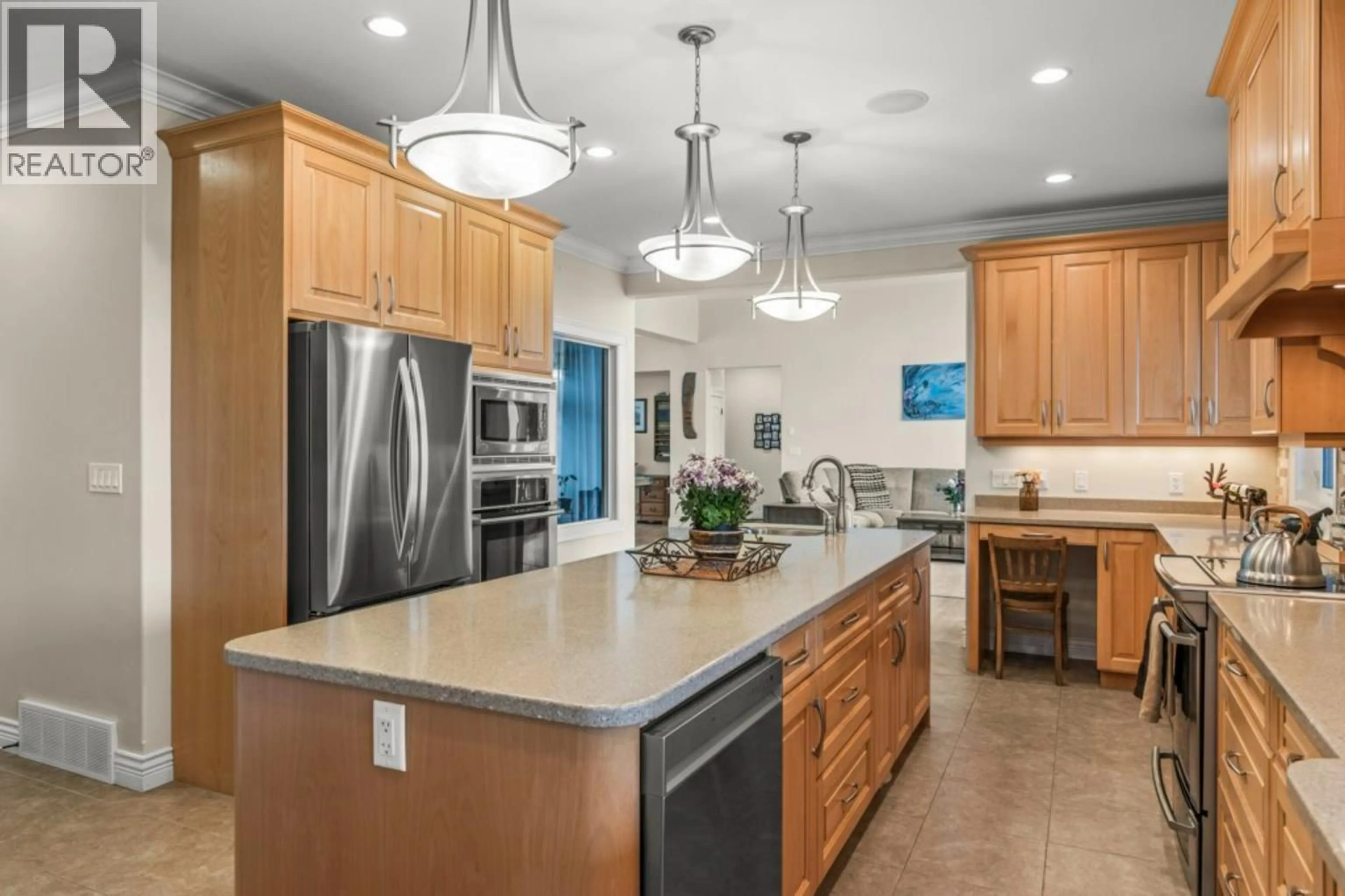 Contemporary kitchen, ceramic/tile floor for 5694 TRANS CANADA HIGHWAY NORTHWEST, Salmon Arm British Columbia V1E3A2