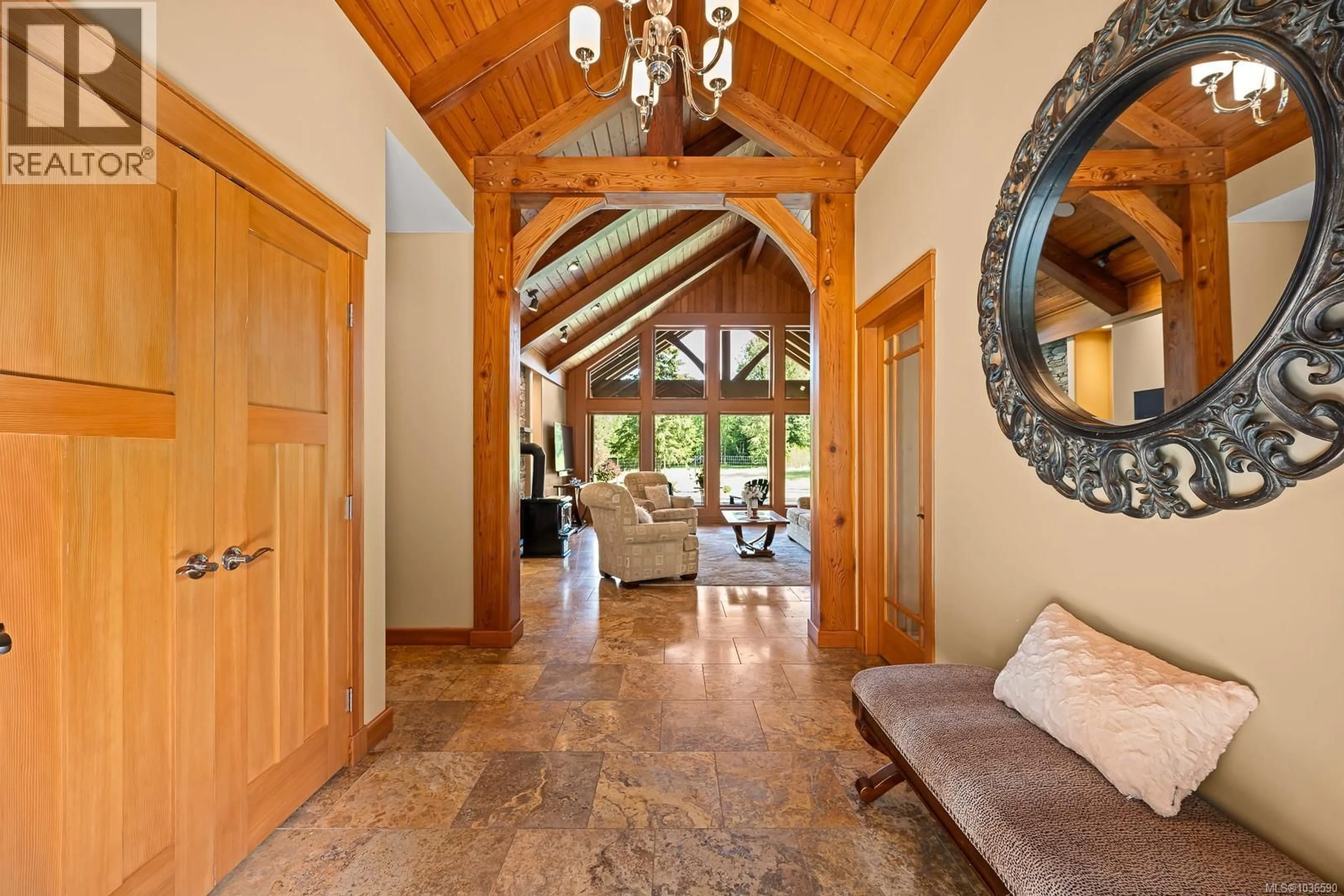 Indoor foyer for 2480 ENGLAND ROAD, Courtenay British Columbia V9N9M5