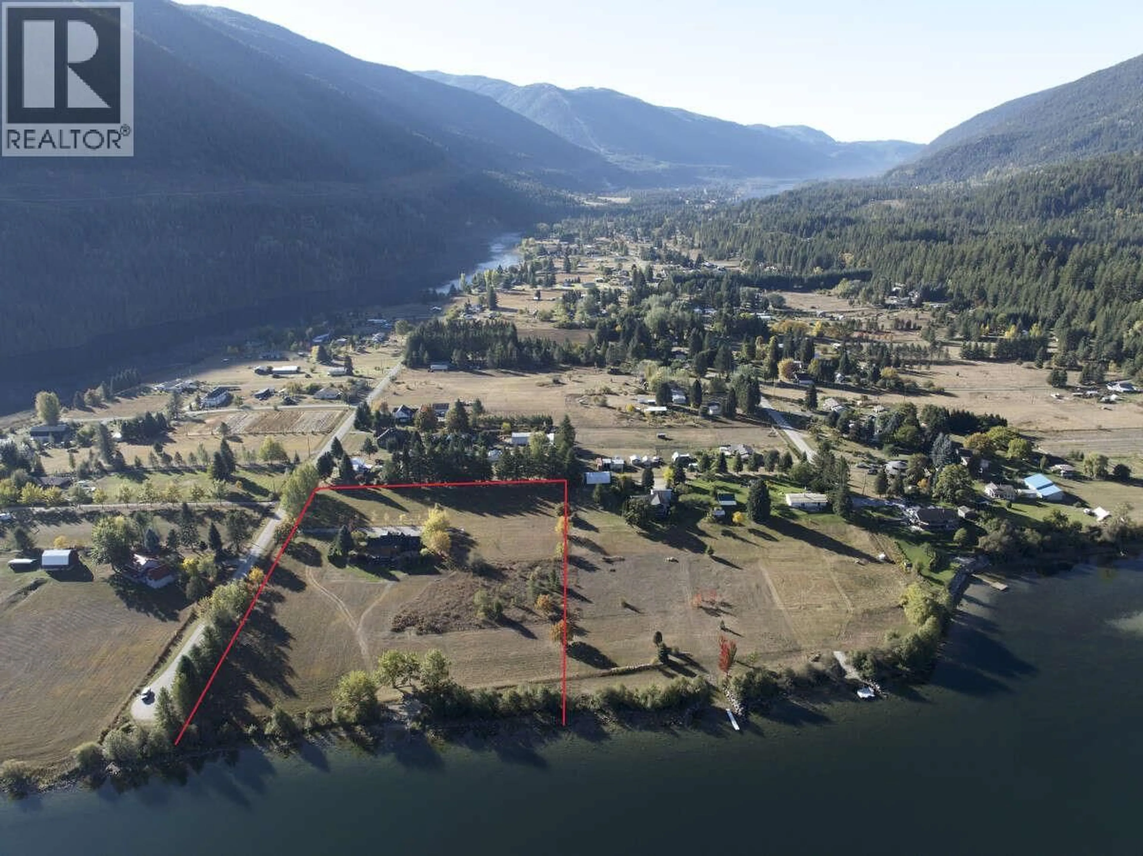 A pic from outside/outdoor area/front of a property/back of a property/a pic from drone, water/lake/river/ocean view for 2719 DAVIDSON ROAD, Shoreacres British Columbia V1N4P9