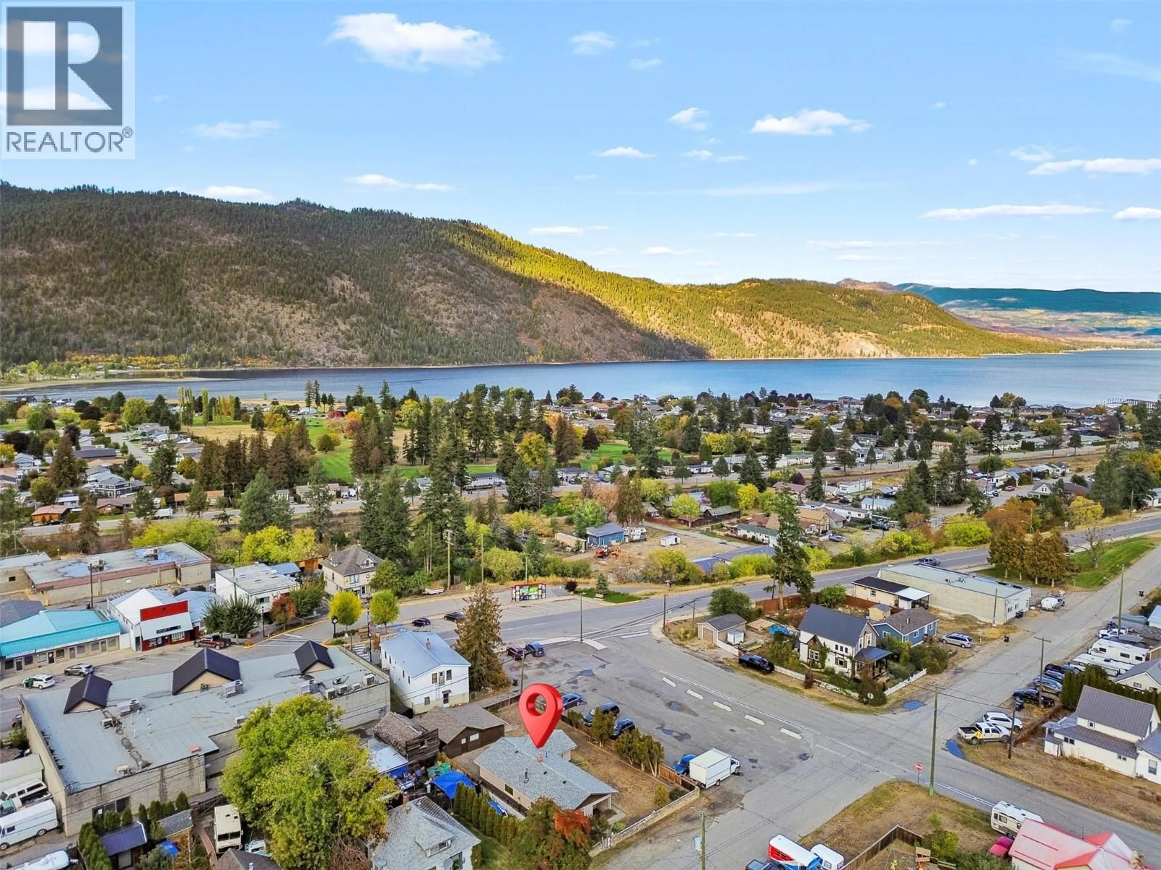 A pic from outside/outdoor area/front of a property/back of a property/a pic from drone, mountain view for 834 SICAMOUS AVENUE, Chase British Columbia V0E1M0