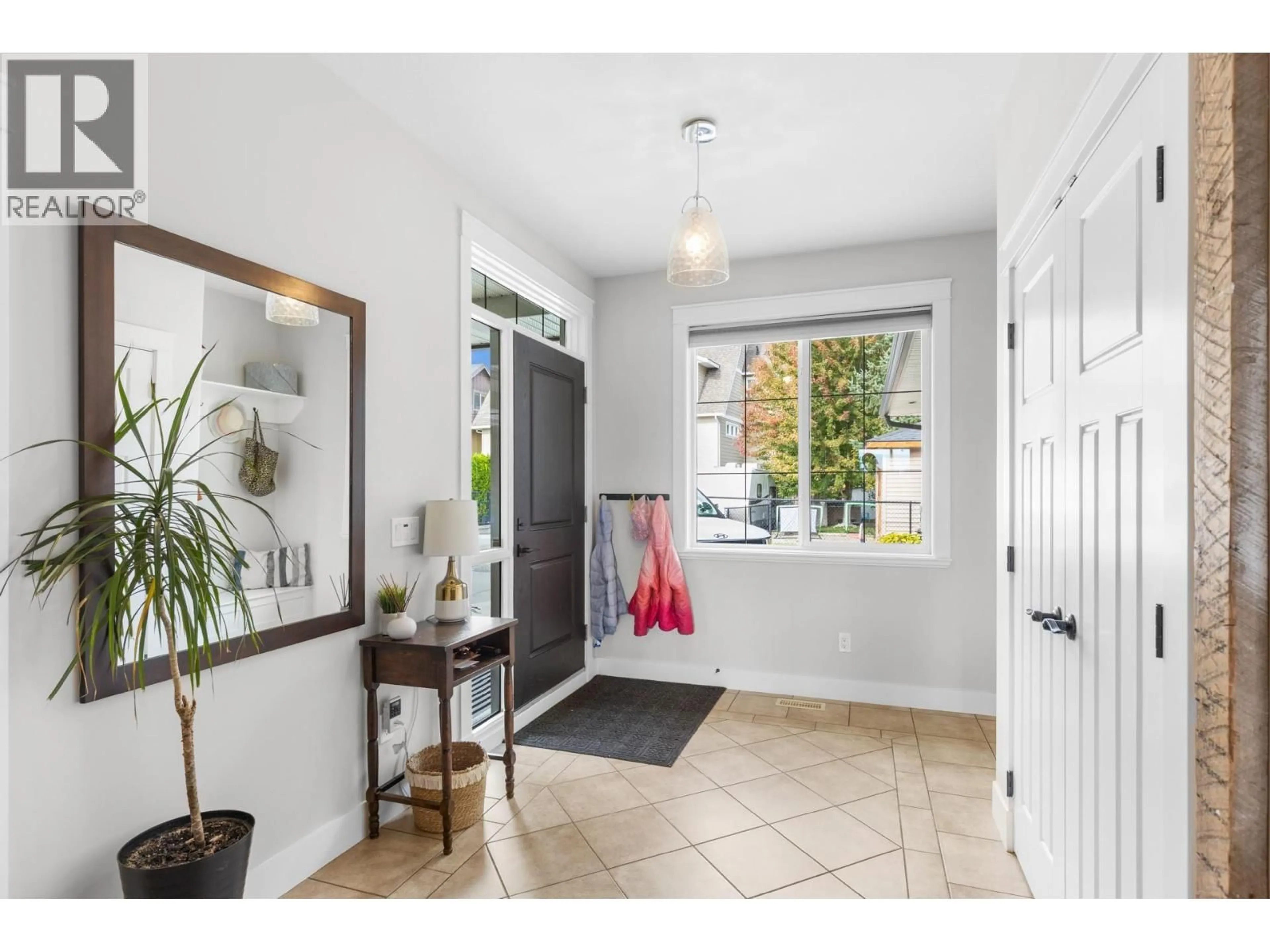 Indoor entryway for 2555 TALLUS RIDGE DRIVE, West Kelowna British Columbia V4T3A6