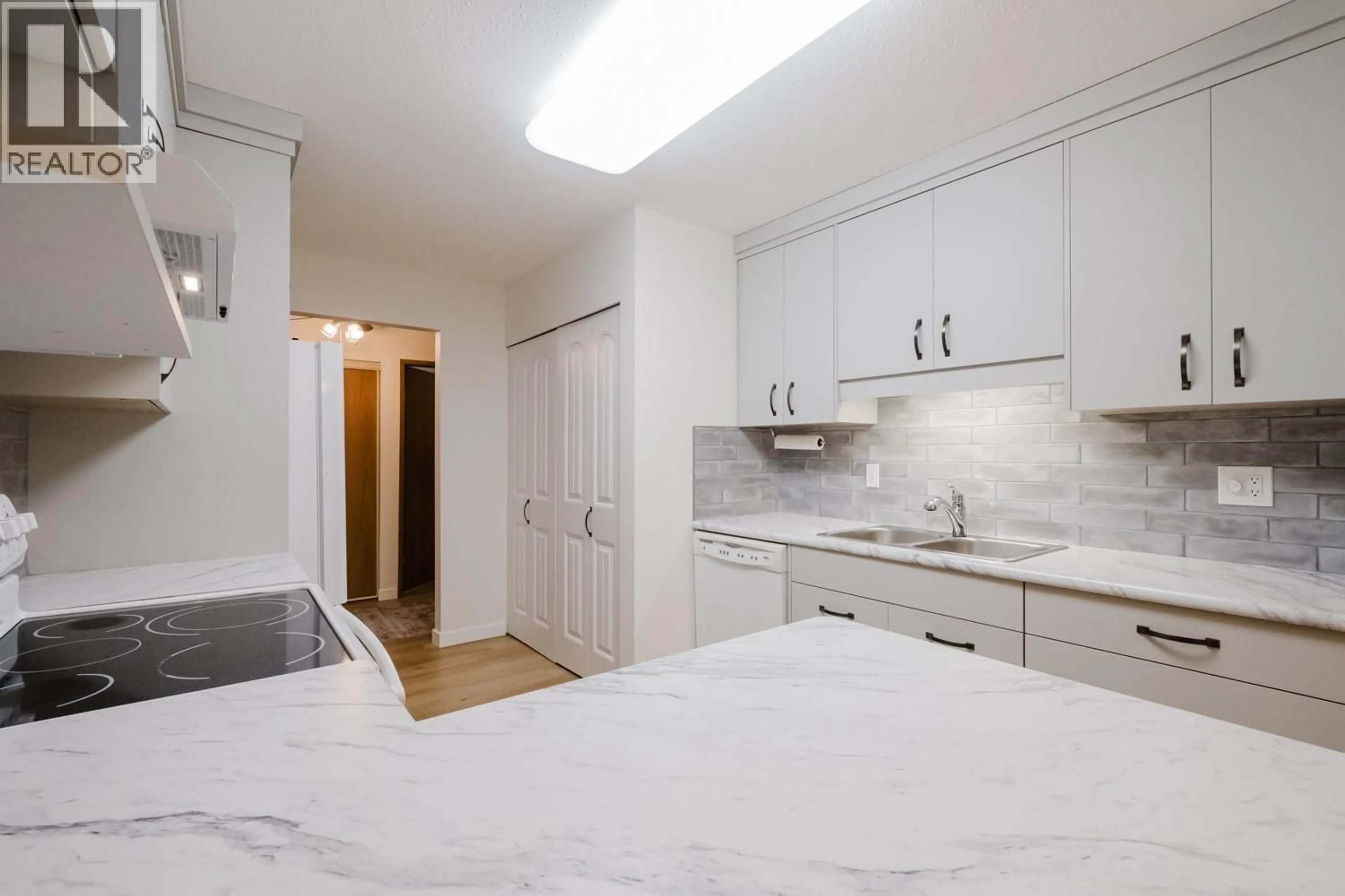Unknown for 104 - 262 KINNEY AVENUE, Penticton British Columbia V2A3N9