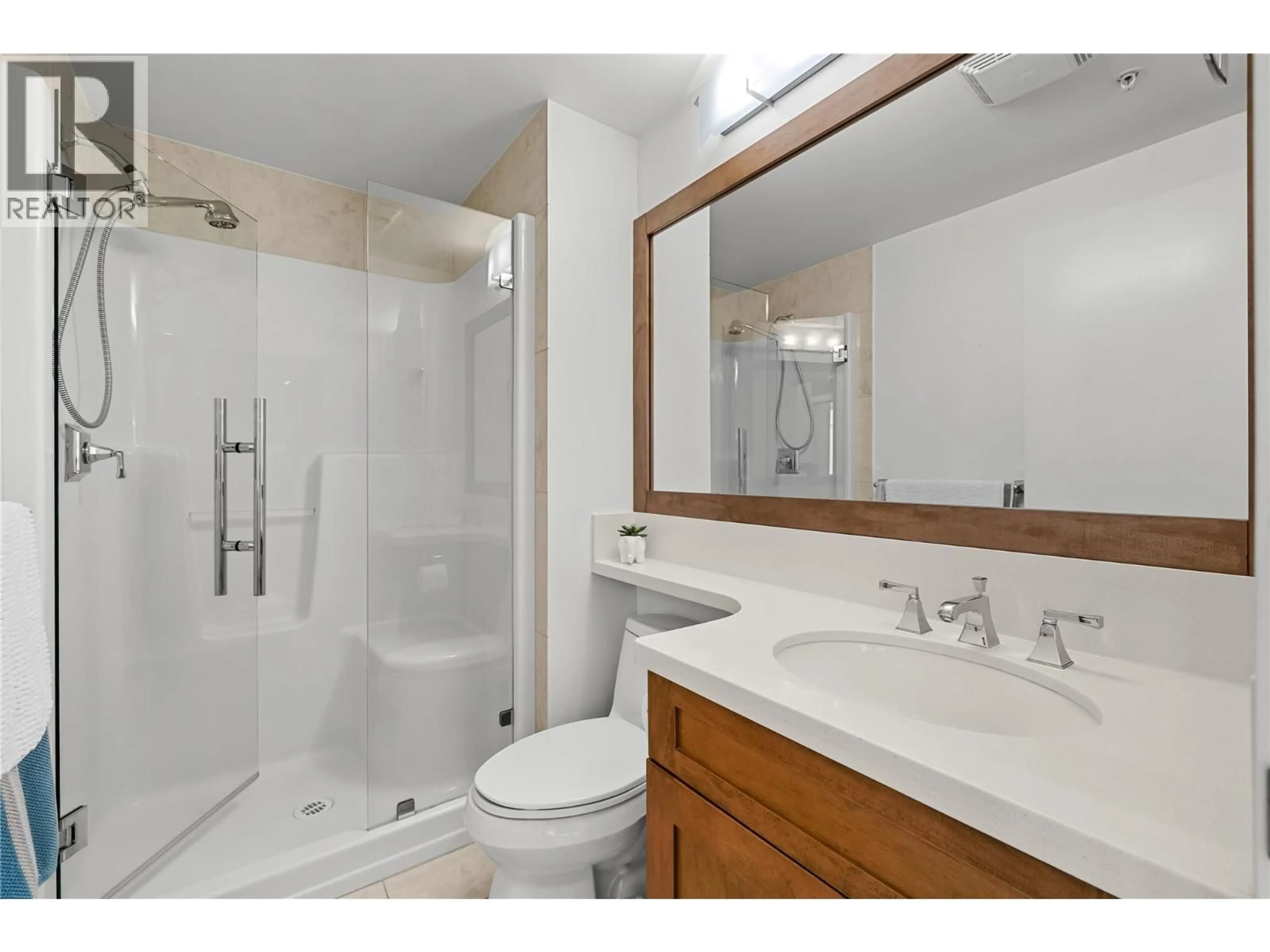 Standard bathroom, ceramic/tile floor for 2107 - 1075 SUNSET DRIVE, Kelowna British Columbia V1Y9Y9