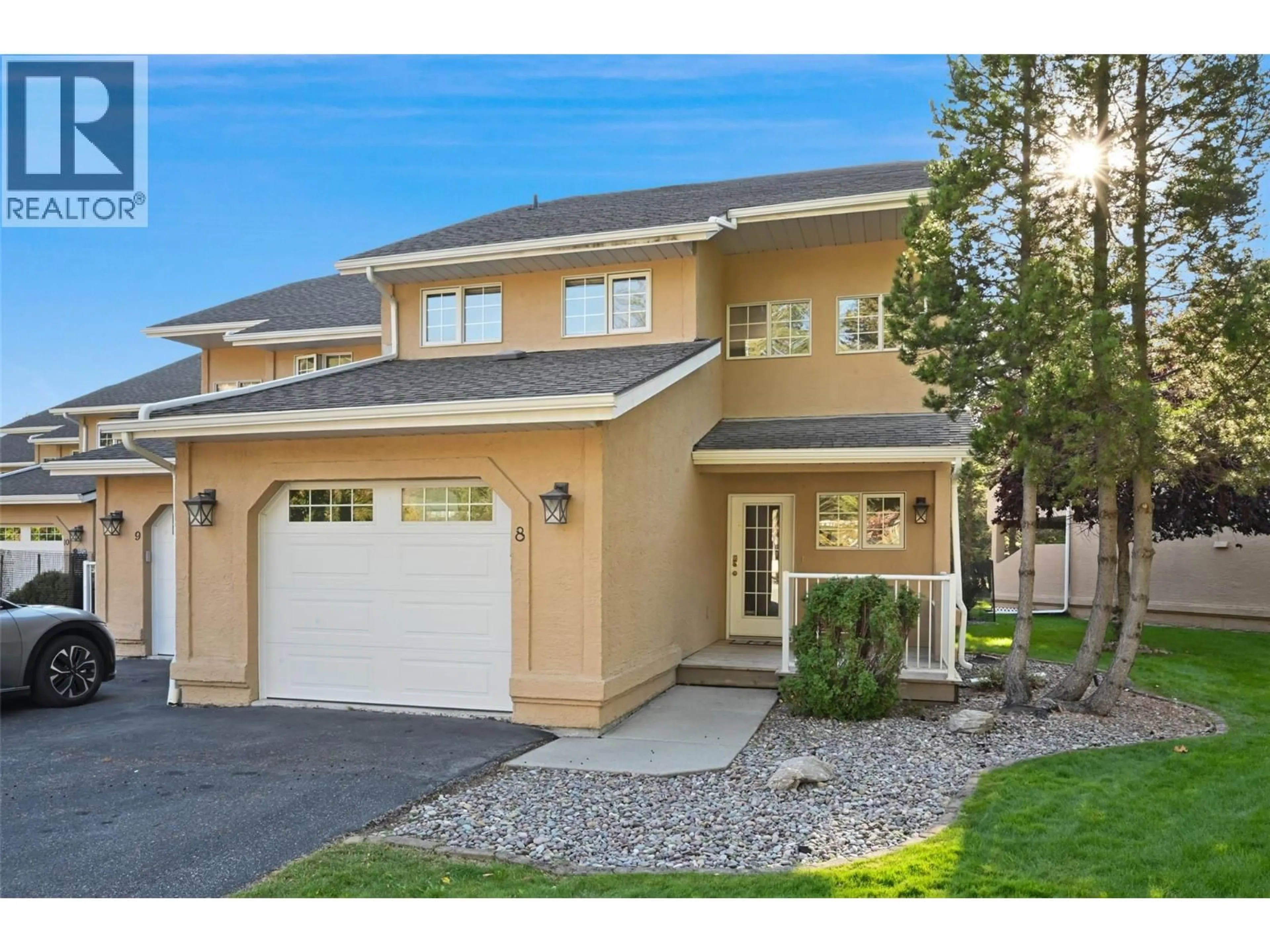 Unknown for 8 - 7595 PIONEER AVENUE, Radium Hot Springs British Columbia V0A1M0