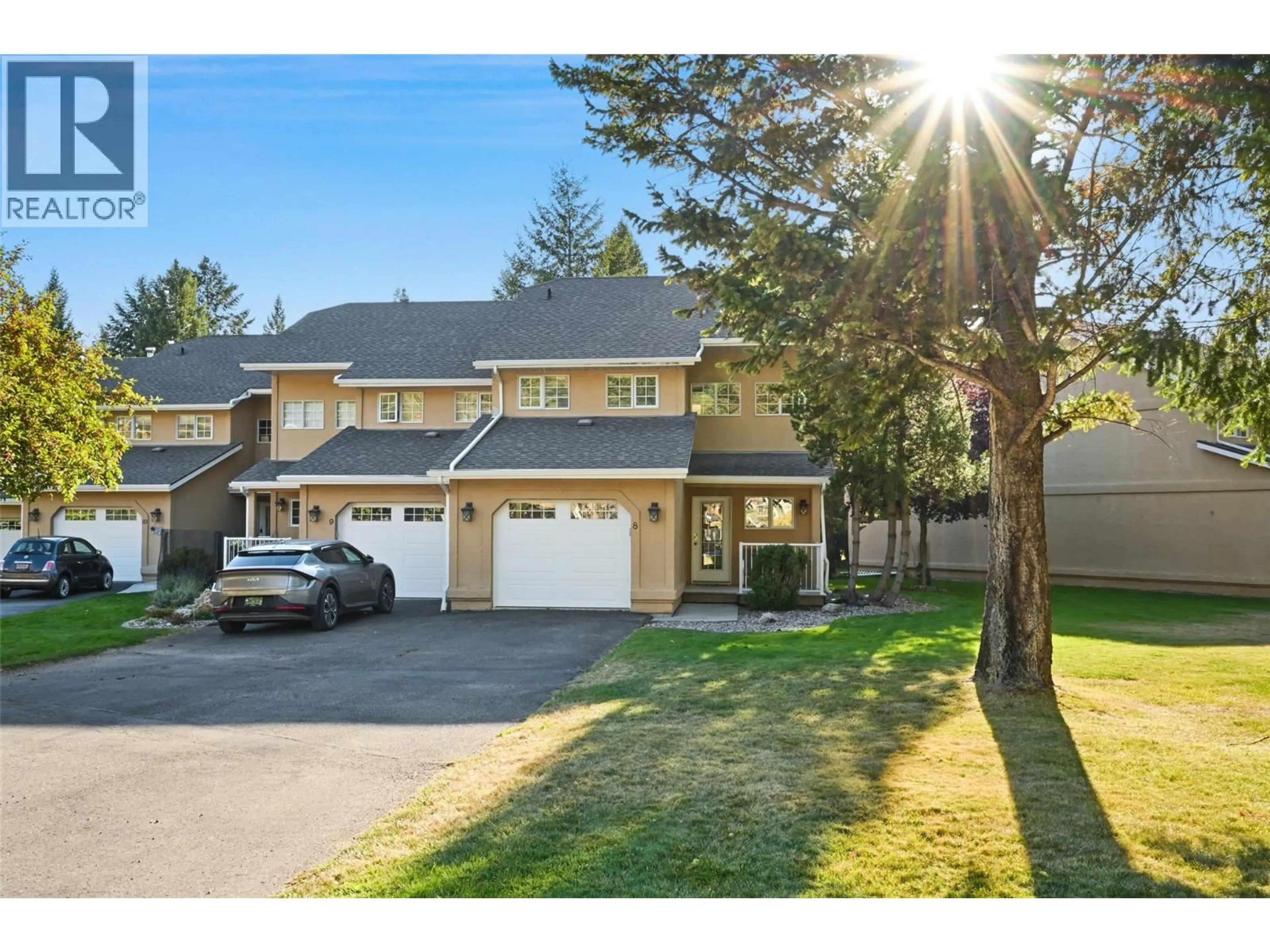 A pic from outside/outdoor area/front of a property/back of a property/a pic from drone, street for 8 - 7595 PIONEER AVENUE, Radium Hot Springs British Columbia V0A1M0