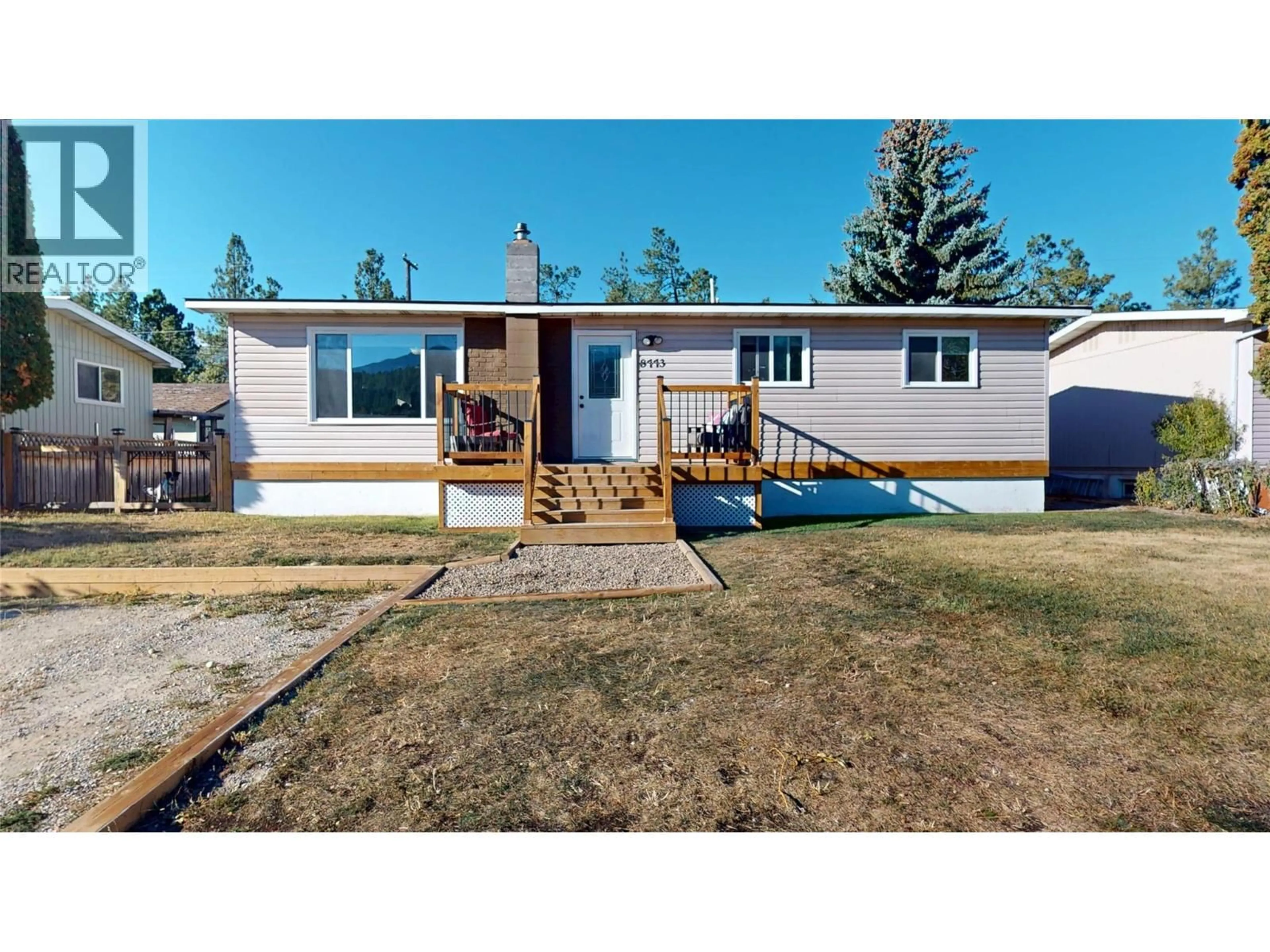 A pic from outside/outdoor area/front of a property/back of a property/a pic from drone, street for 8773 TAMARACK STREET, Canal Flats British Columbia V0B1B0
