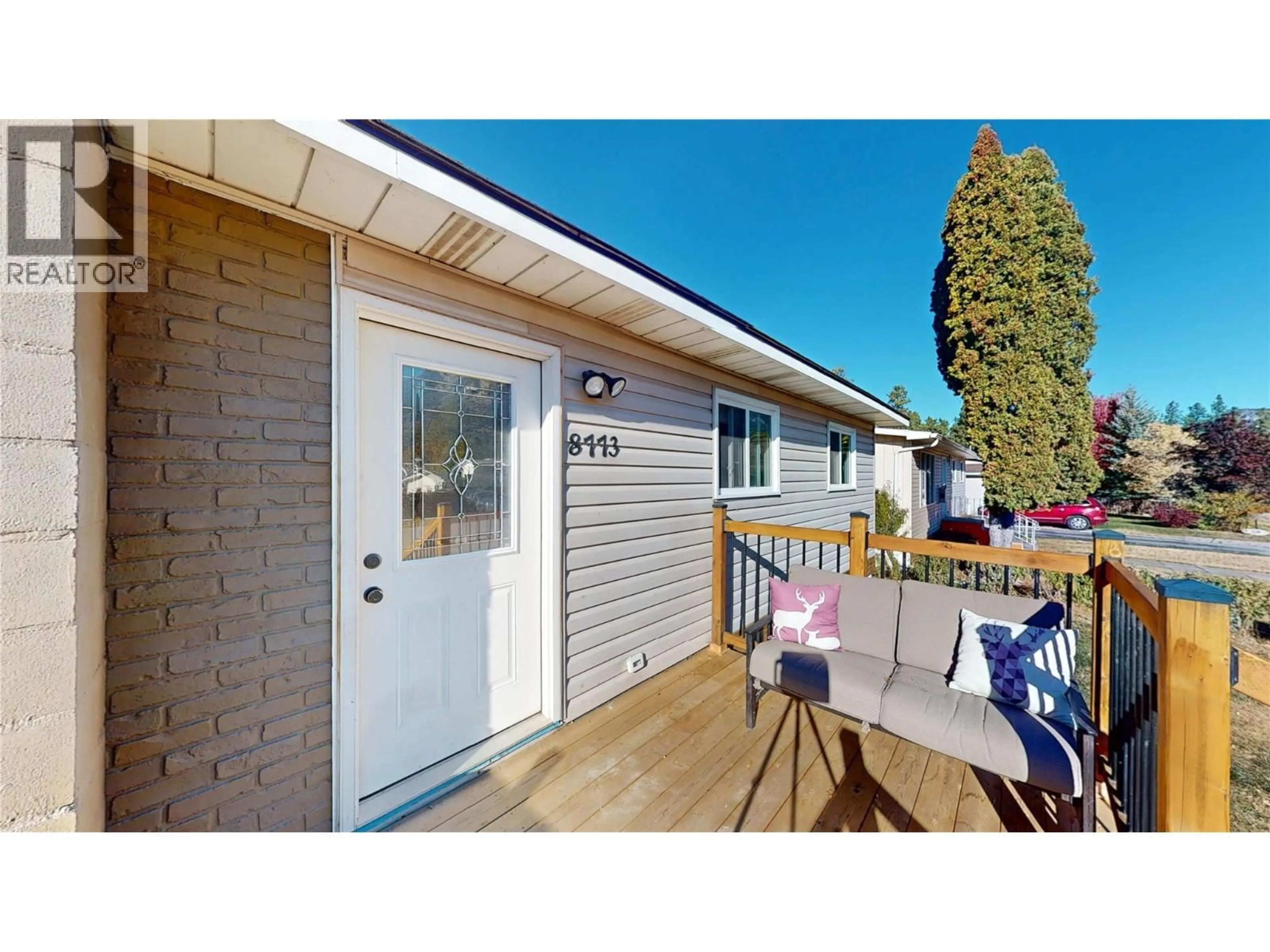 Home with vinyl exterior material, street for 8773 TAMARACK STREET, Canal Flats British Columbia V0B1B0